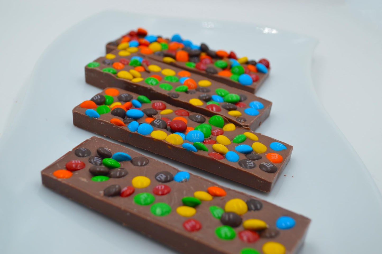 US Sweets Milk Chocolate M&Ms Bark 1/2 lb | Gourmet Candy Treats | Delicious Gift | Handmade in Small Batches | Guaranteed to Arrive Fresh