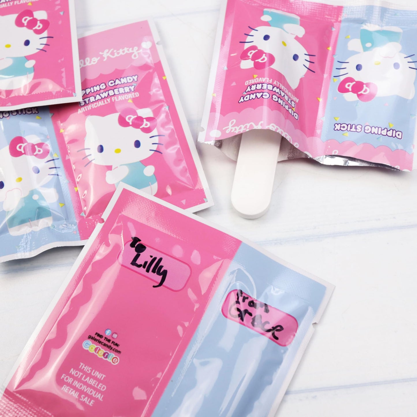 Hello Kitty Dipping Sticks with Candy Powder Classroom Exchange Kit, Individual Packets for Party Favors, 22 Pouches