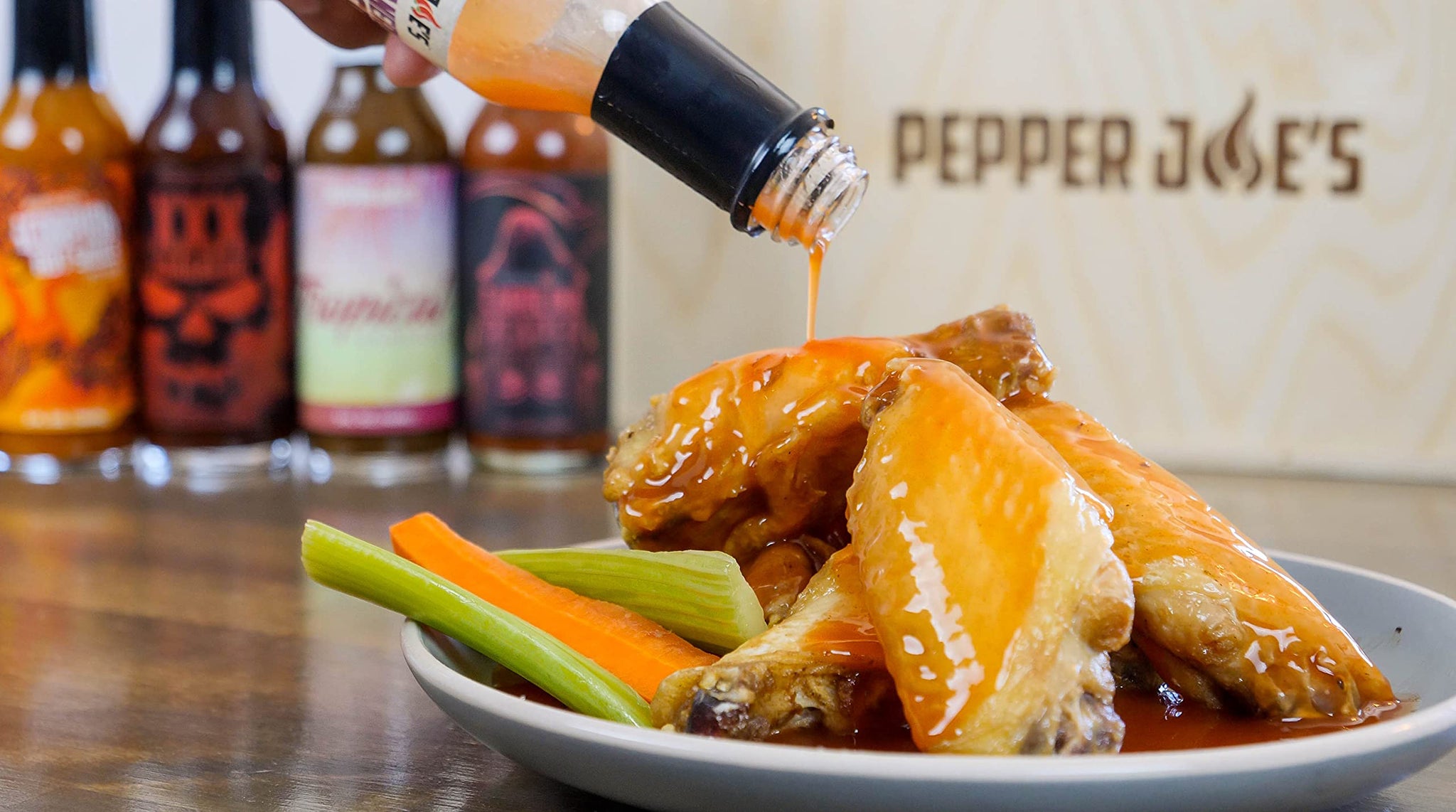 Pepper Joe’s Garlic Habanero Hot Sauce - Gourmet Roasted Garlic Hot Sauce with Red Habanero Peppers - Mild Heat with Maximum Flavor - 5 Ounces