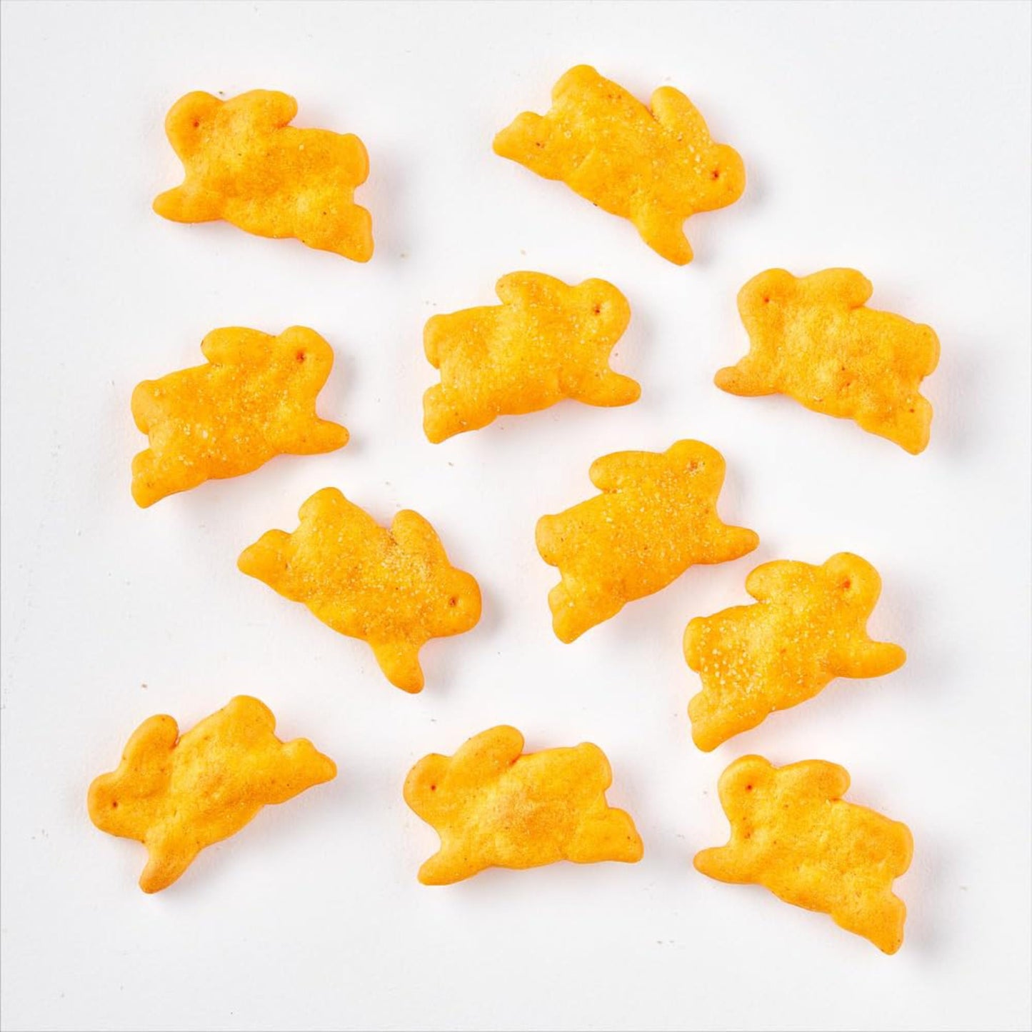 Annie's Organic Cheddar Bunny Crackers - Pack of 20 - Organic Certified Snacks - Baked Snack Crackers - No Synthetic Colors or Preservatives