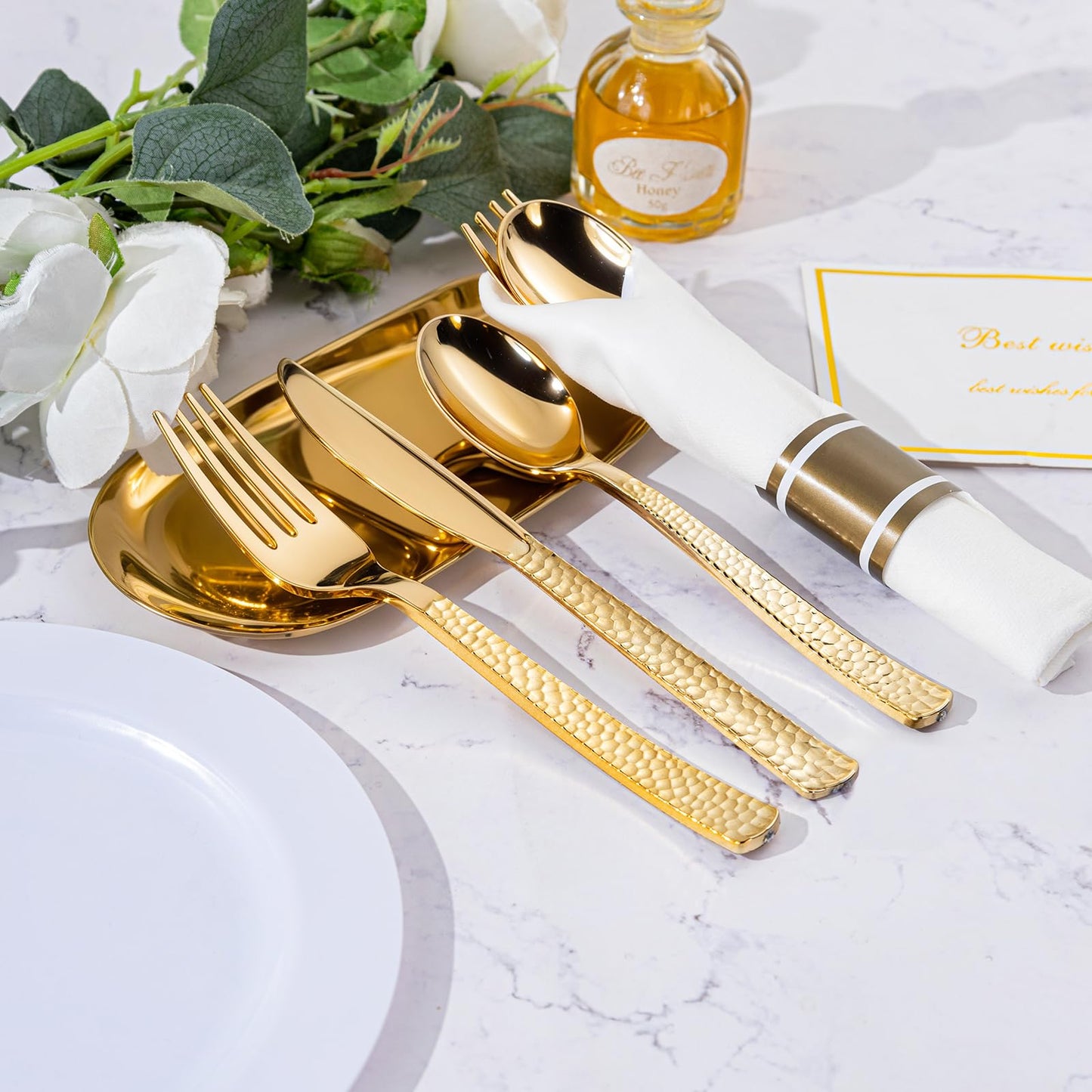 WELLIFE 50 Pack Gold Plastic Silverware with Pre Rolled Napkins,Hammer Pattern Design,Plastic Cutlery Includes: 50 Forks,50 Knives,50 Spoons,50