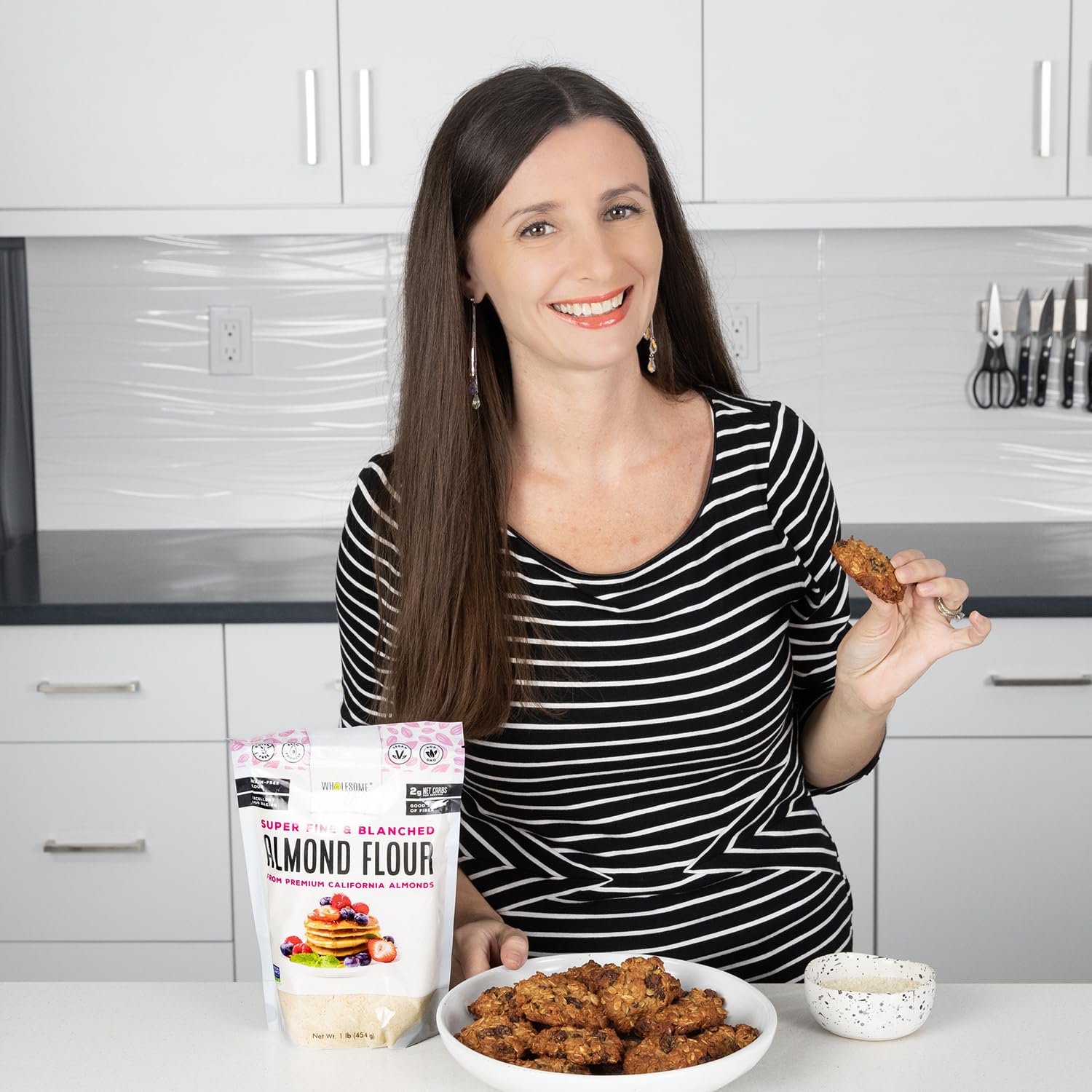 Wholesome Yum Premium Fine Blanched Almond Flour For Baking & More (16 oz / 1 lb) - Low Carb, Gluten Free, Non GMO, Keto Friendly Flour Substitute