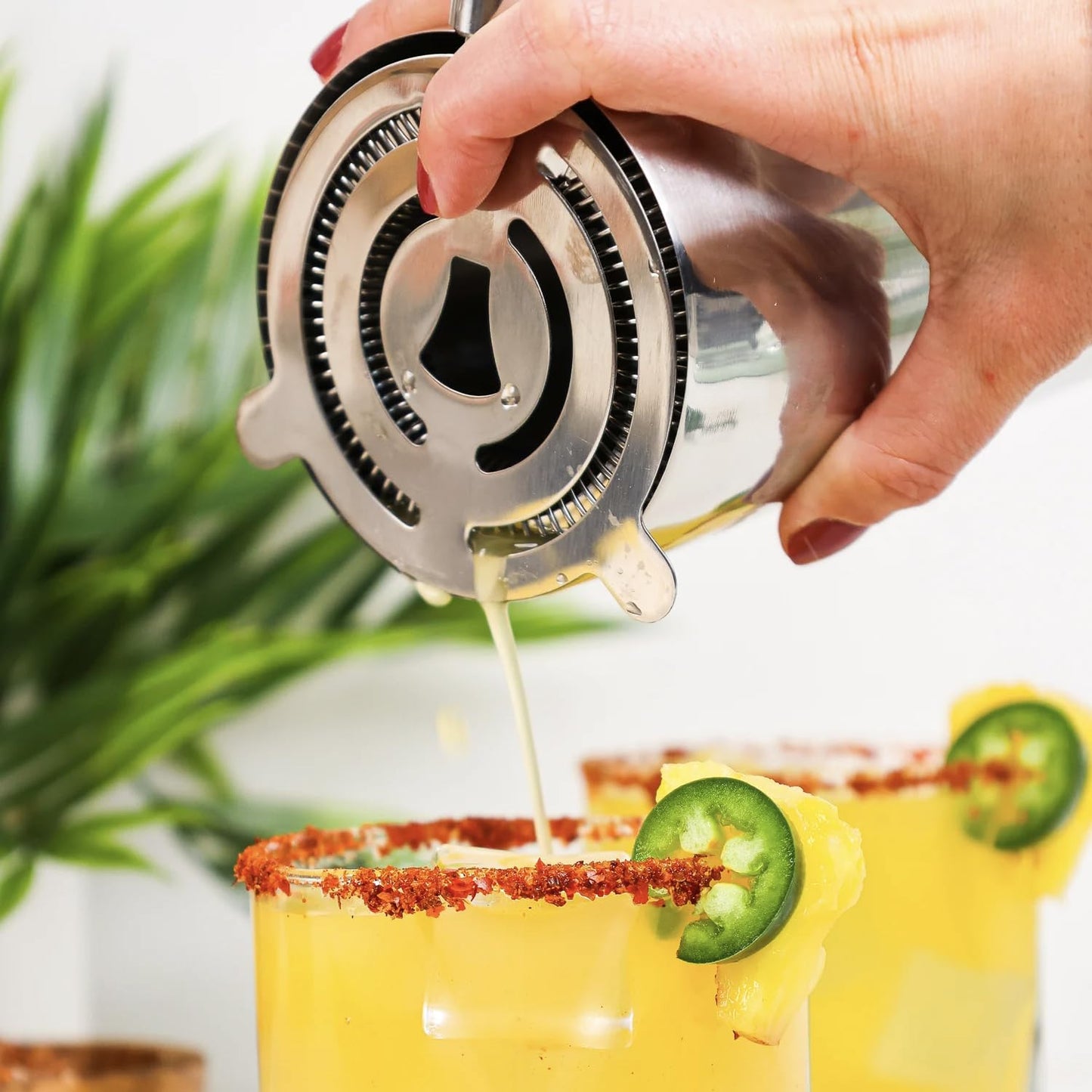 Mr & Mrs T Spicy Margarita Mix, 1L Bottle, - Premium Cocktail Mixer for Margarita Mixes, Ready to Use