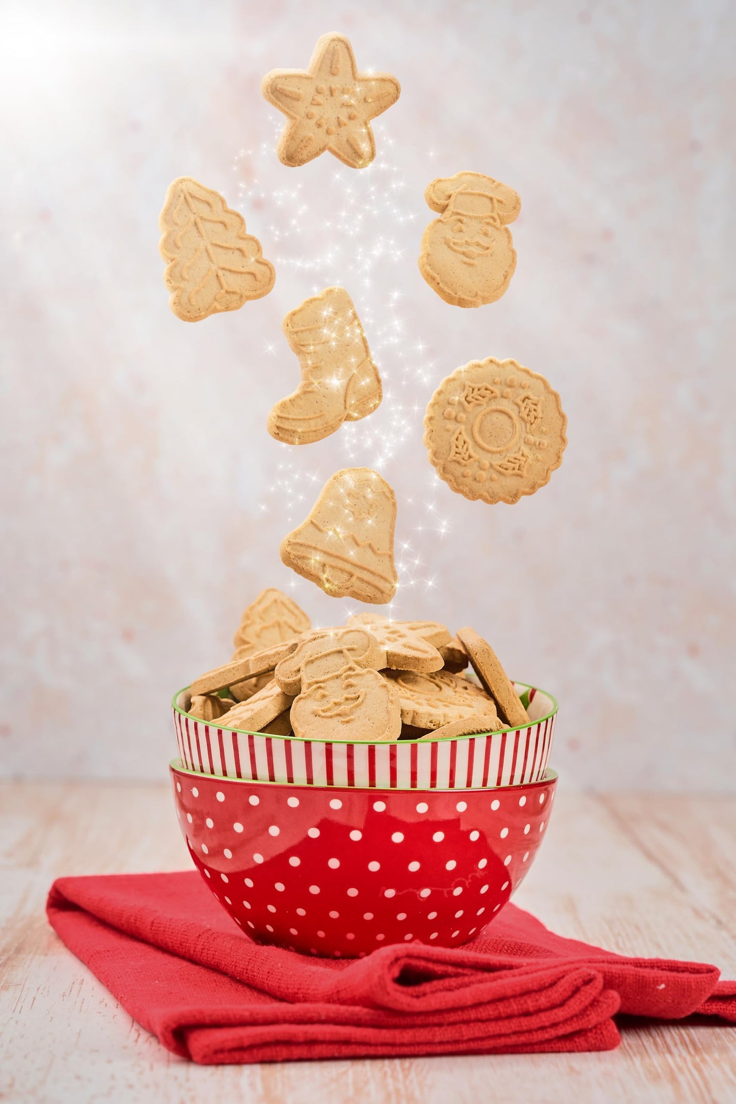 Dux Holiday Sweet Cookies, Bag of Festive Christmas-Shaped Cookies, 7.7 oz