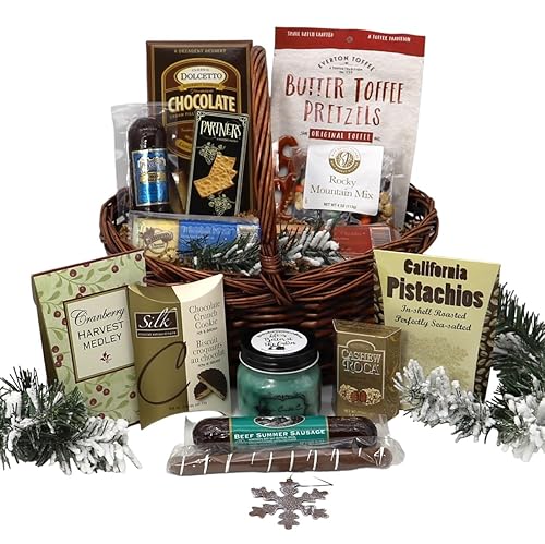 Gift Basket Village: 'Tis the Season - Deluxe Holiday Gourmet Basket with Festive Treats & Decor