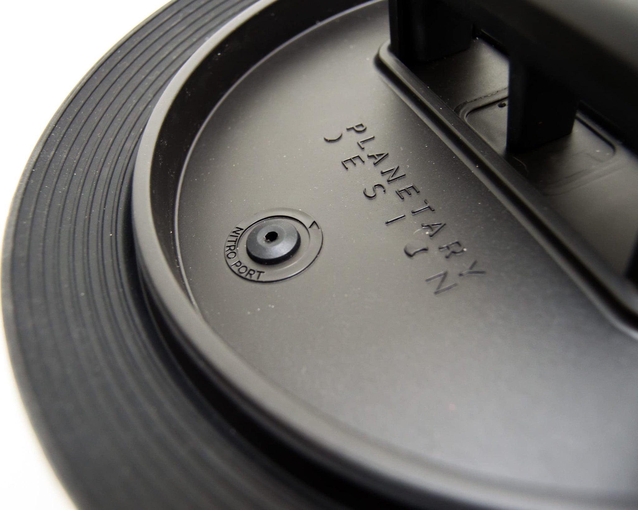 Airscape Bucket Insert Airtight Lid - Bulk Dry Storage - Unique Nitro Flush Port and Degassing Valve for Versatility - Preserve Food Freshness - Fits