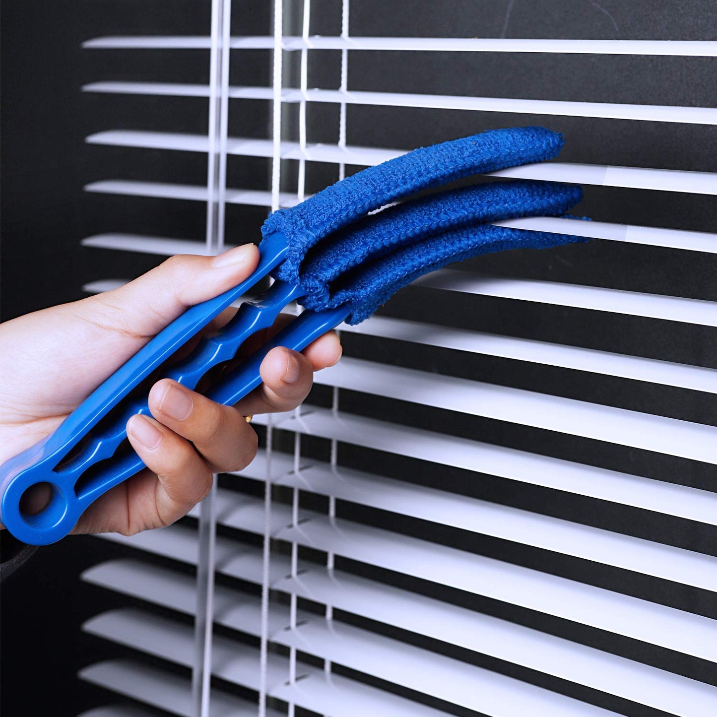 RUIMAICAN Window Blind Cleaner Duster Brush Kit 2 Pack Brush with 6 Microfiber Sleeves - Blind Cleaner Tools for Window Blinds Air Conditioner