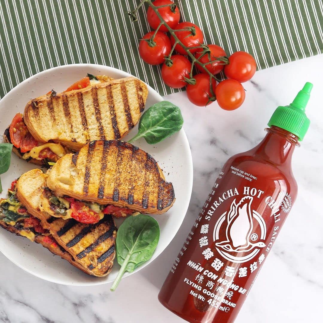 Uni-Eagle Salsa de chile Sriracha 815 g