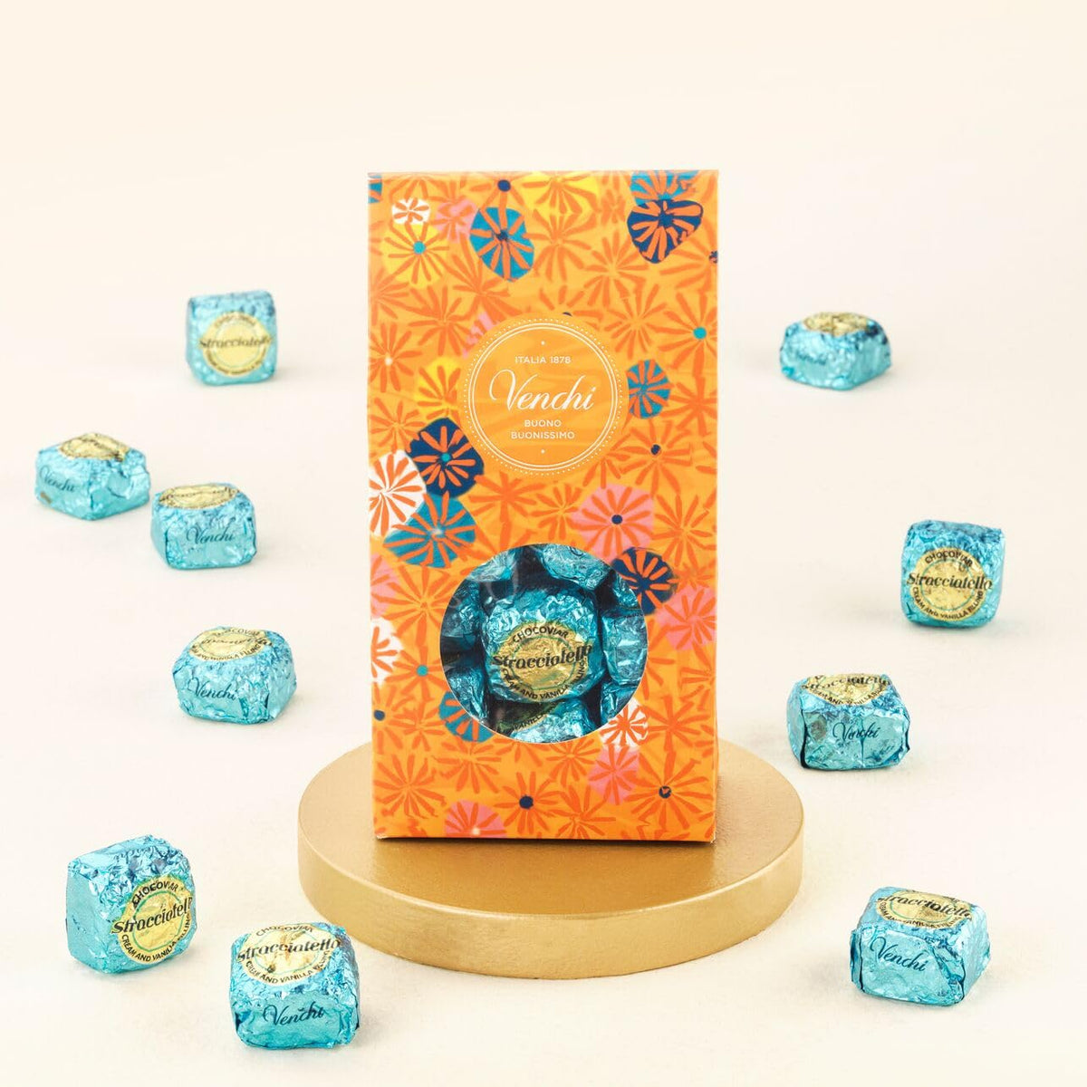 Venchi Chocoviar Stracciatella Chocolate 15-Piece Elegant Gift Box - Milk Chocolate Shell, Creamy Cocoa Nibs and Vanilla Beans Filling & Topped