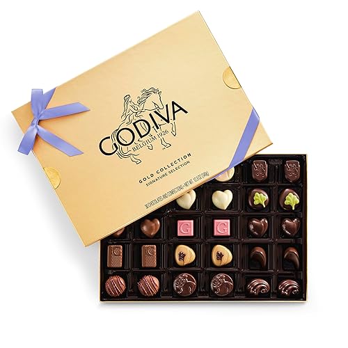 Godiva Gold Assorted Chocolate Gift Box, Belgian Dark & Milk Chocolates with Pralinés, Ganaches & Caramels, Gourmet Gift for Mother's Day, Kosher