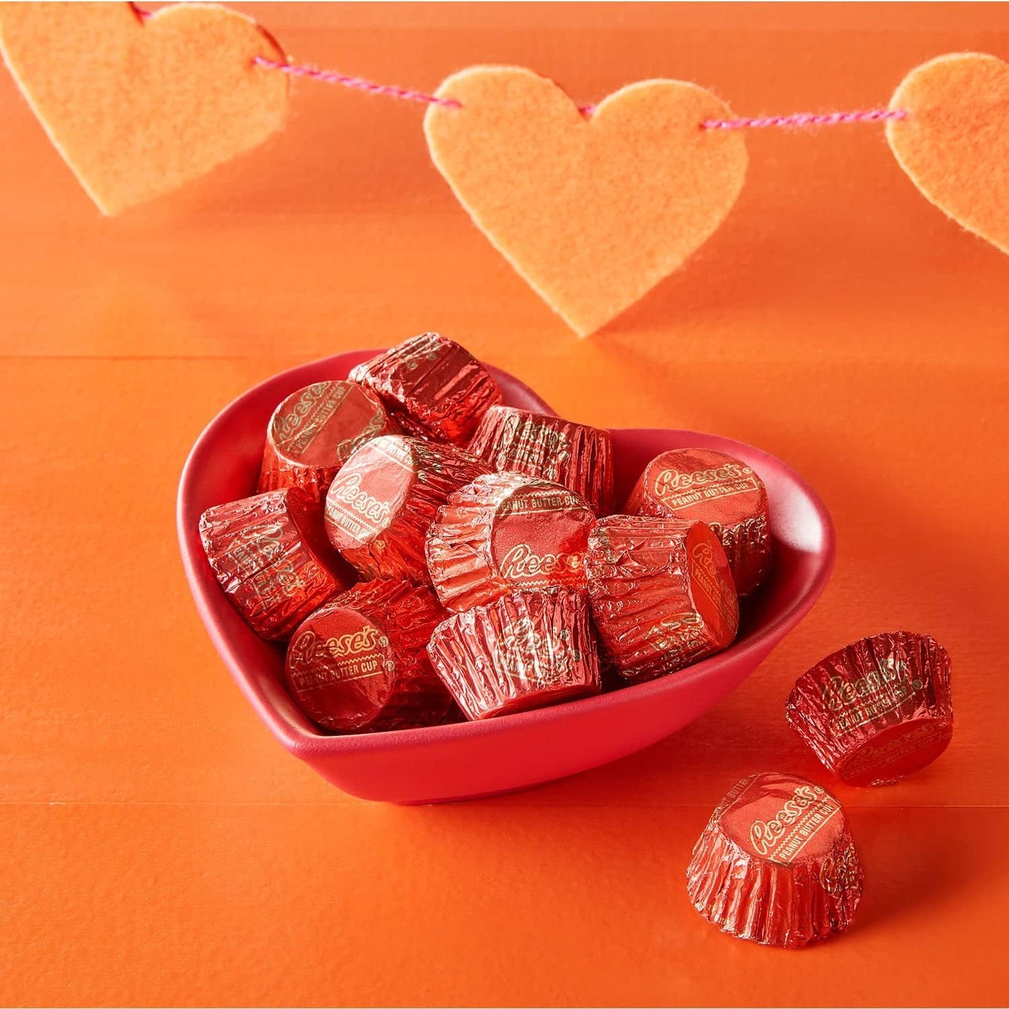 Reesse's Miniature Cups Valentine Day Milk Chocolate & Peanut Butter 2 Lb - Valentine Foils, Bulk Value Pack 2 Pounds Gift bag