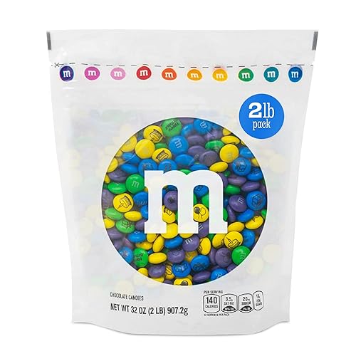 M&M’S WORLD Milk Chocolate Birthday Candy - 2lbs of Bulk Candy for Birthday Party, Party Favors, Goody Bag Stuffers and More
