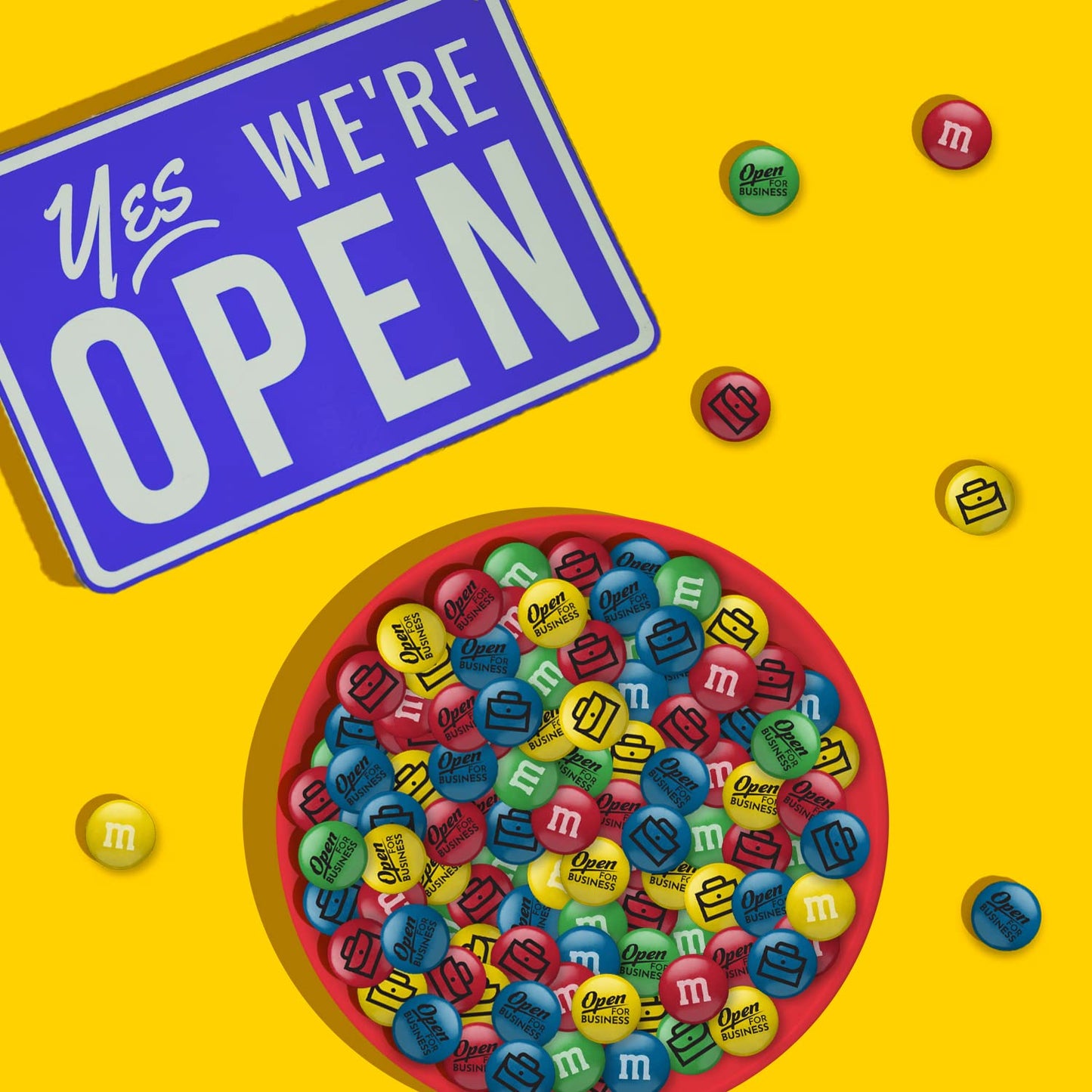 M&M’S WORLD Pre-Designed Congrats Milk Chocolate Candy - 5lbs of Bulk Candy in Resealable Pack for Congratulatory Gifts, Achievements, Party Favors