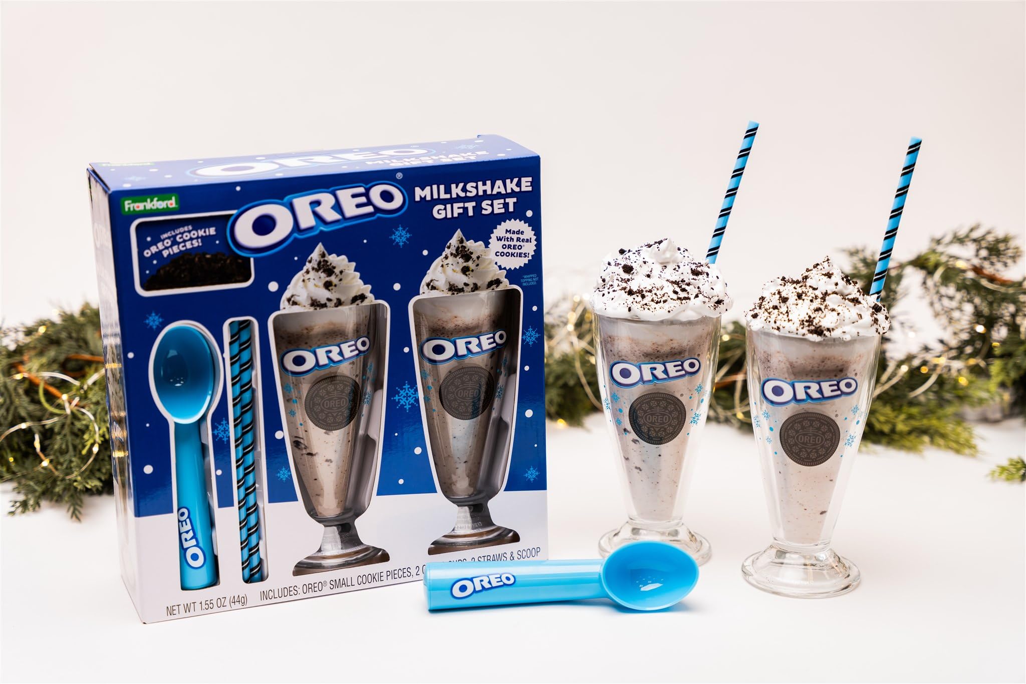 Frankford Candy OREO Cookies and Cream Milkshake Gift Set with Cookie Pieces, 2 Glass Cups, 2 Straws, and Ice Cream Scoop