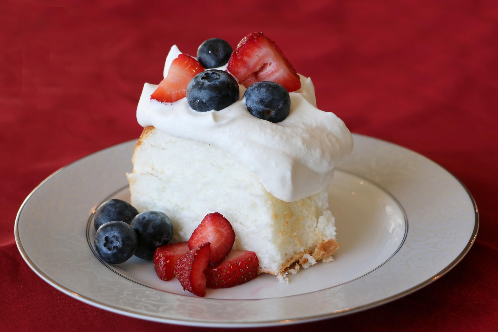 Mom's Place Gluten-Free Angel Food Cake Mix, Easy to Make, Nut Free, Dairy Free & Soy Free, 12 Servings,15.3 oz.