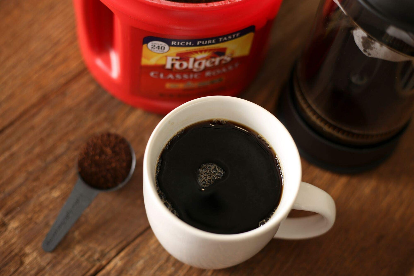 Folgers Classic Roast Medium Roast Ground Coffee, 22.6 Ounces