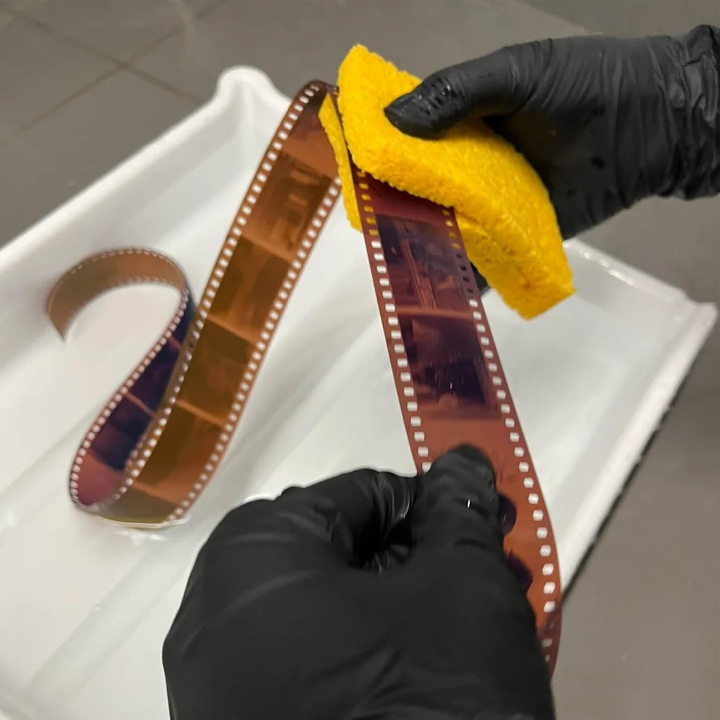 YCCLDIPL 6pcs Film Negative Sponge Stain and Water Removal Cleaning and Rinsing Equipment Darkroom Tools