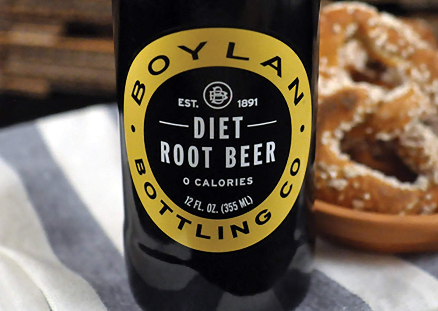 Boylan Zero Calorie Soda, 12 oz Glass Bottles (Diet Root Beer, 12 Count)