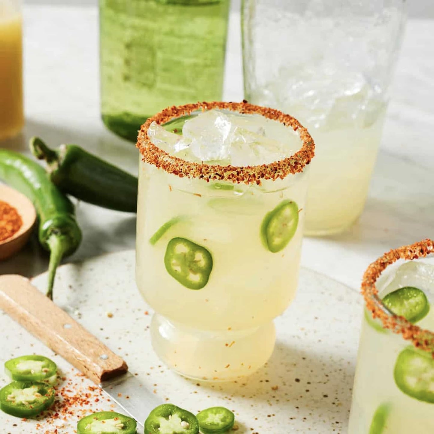 Mr & Mrs T Spicy Margarita Mix, 1L Bottle, - Premium Cocktail Mixer for Margarita Mixes, Ready to Use