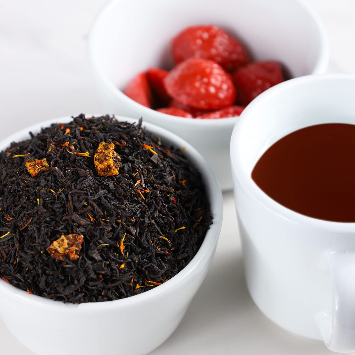 The Whistling Kettle Vineyard Peach Strawberry Tea - Sweet and Fruity Flavored Black Tea with Peach, Tangerine, and Strawberry- 4oz (72 servings)