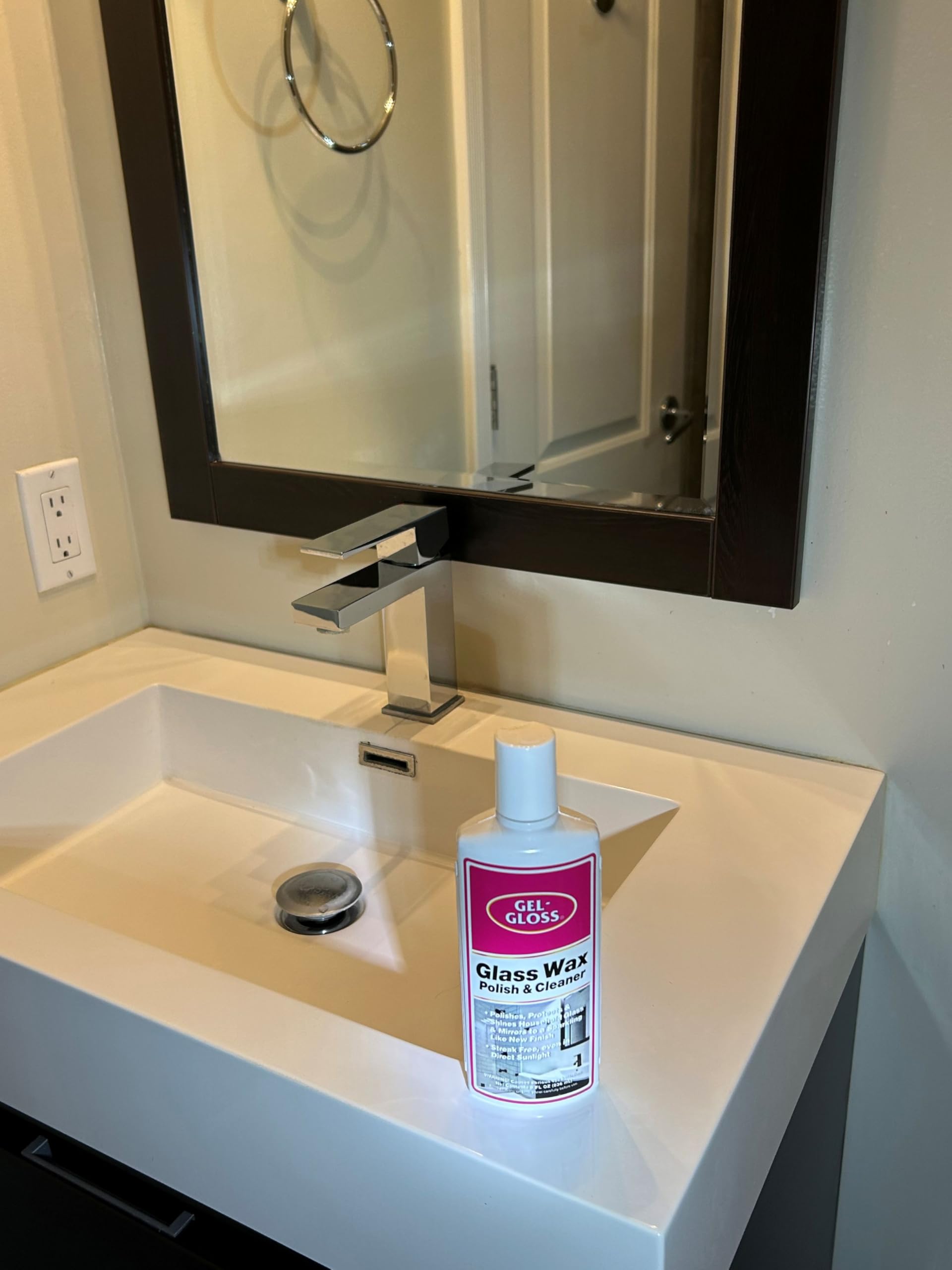 Gel-Gloss No Streak Glass Wax | Professional-Grade Silicon Wax Formulation | Removes Water Spots, Hard Water, & Light Calcium Buildup | Protective