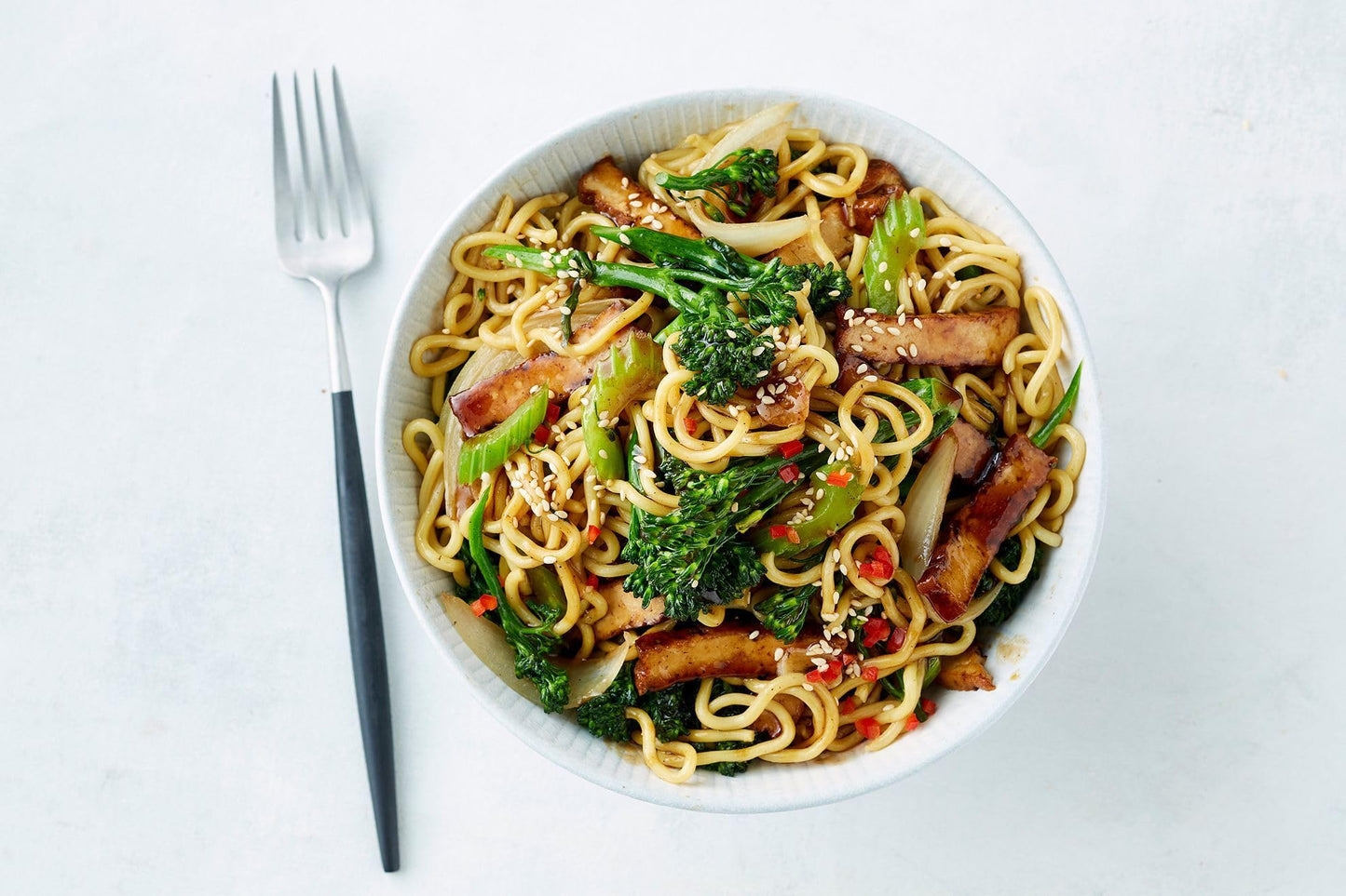 Chow Instant 2 Minute Noodles - TOMATO Flavor with Seasonings (Pack of 2 x 5 Packs x 85g) So Delicious Meal ... HALAL