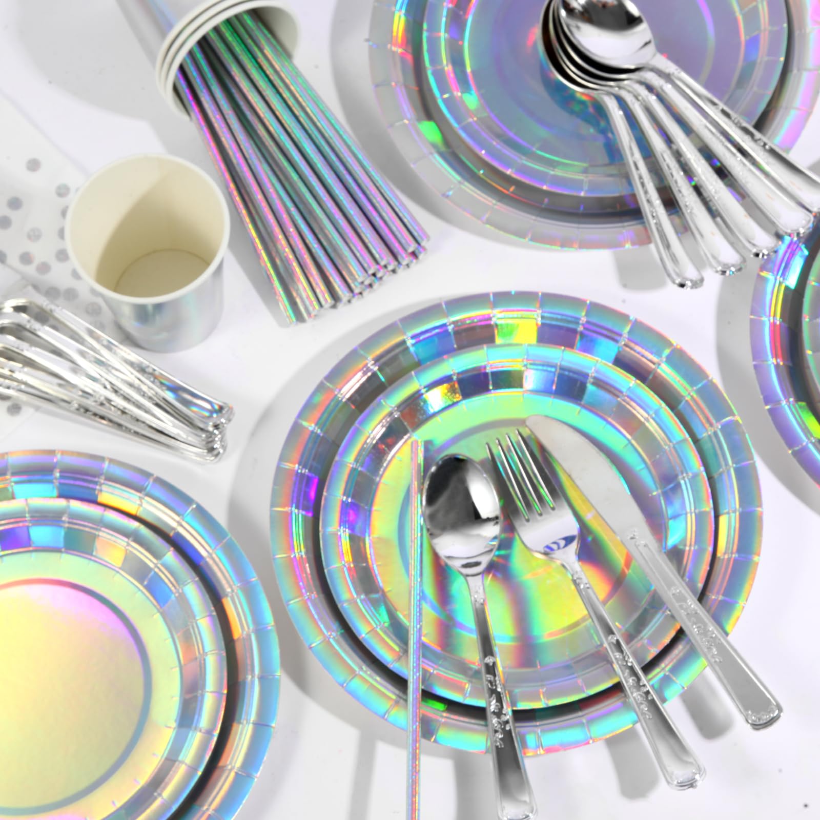 200 pieces of silver party supplies, disposable tableware set, silver paper plates, cups, napkins, plastic knives, forks and spoons, for 25 people