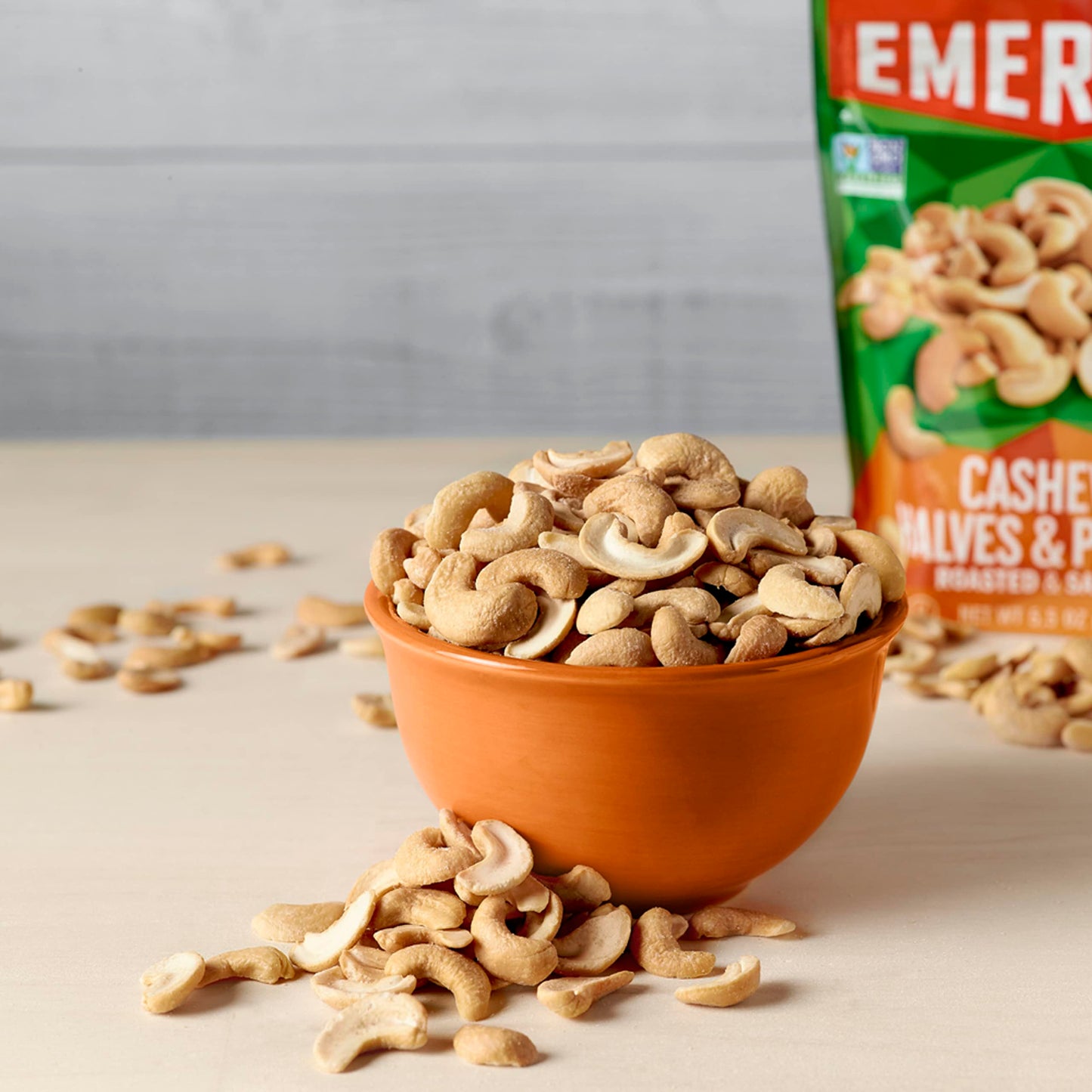 Emerald Nuts Roasted & Salted Cashews 12 Ct (1-Pack), 1.25 Oz Individual Snack Tubes, Plant-Based Protein, Kosher Certified, Non-GMO, Contains No
