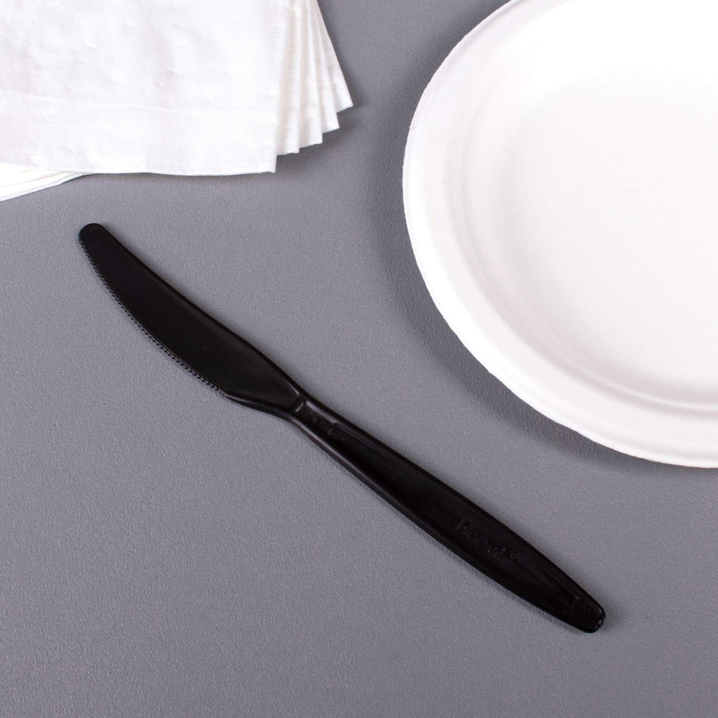 Karat U2031 7.5" Extra-Heavy Weight Disposable Knife, Black (Pack of 1000)