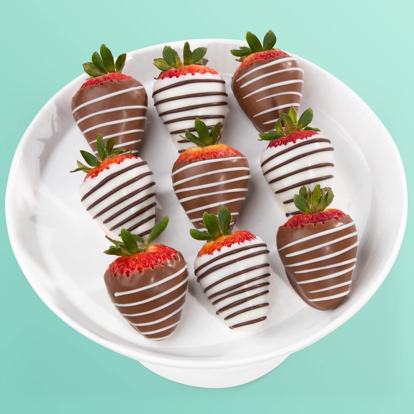 A Gift Inside 9 Berry Bites Chocolate Covered Strawberries by Love Berries (Fun Size)