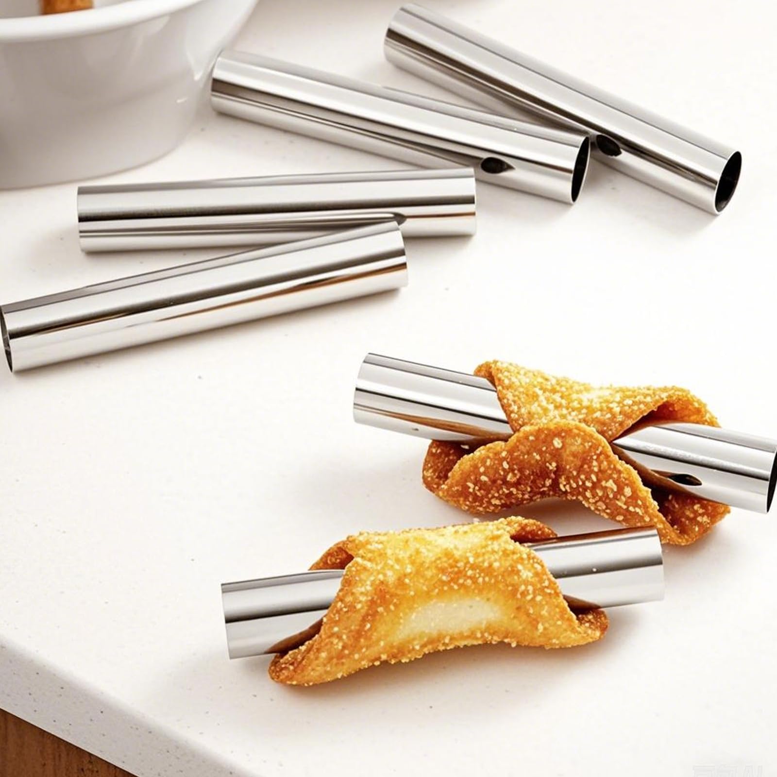 SEHOI 50 PCS Cannoli Tubes Molds, 5 Inch Stainless Steel Cannoli Shells Tubes, Non Stick Cannoli Tubes with 4 Cleaning Brushes, Cone Cream Horn Roll