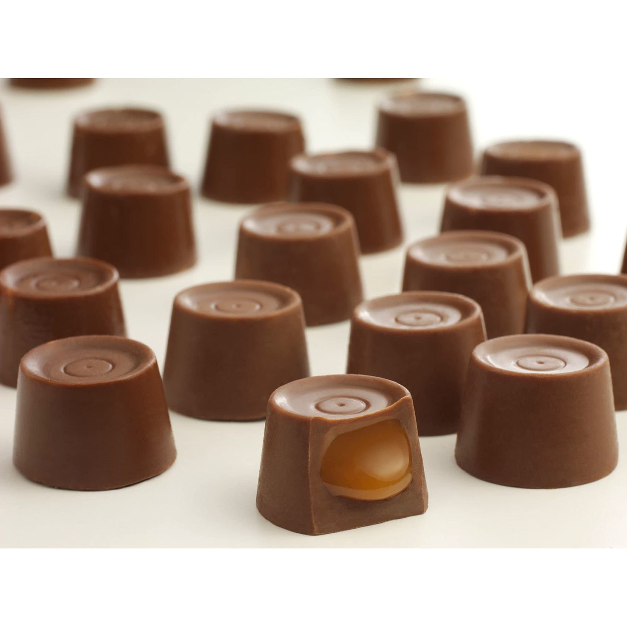 ROLO Rich Chocolate Caramels Candy Bulk Bag, 66.7 oz