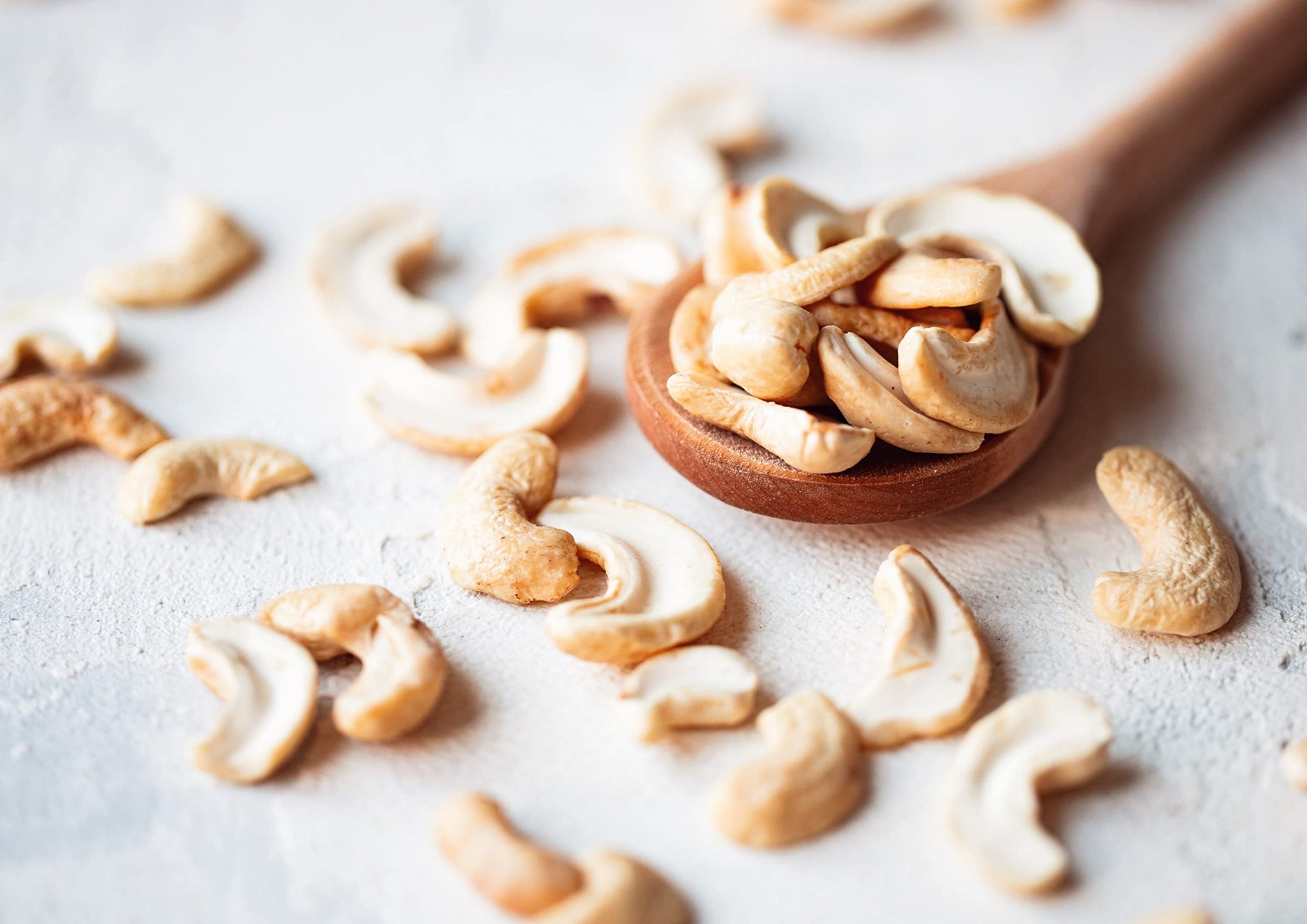 Food to Live Organic Cashew Pieces, 4 Pounds - Non-GMO, Kosher, Vegan, Unsalted, Unroasted, Bulk