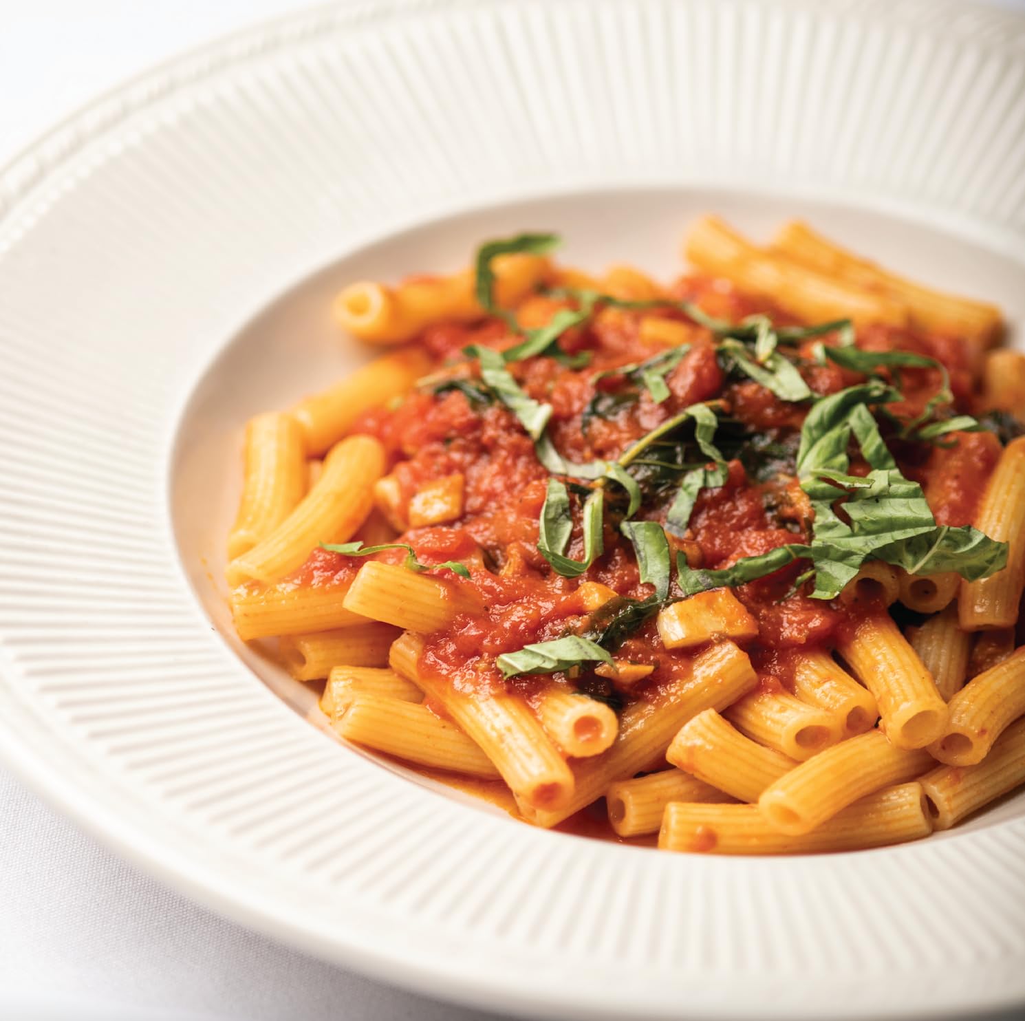 Enzo’s of Arthur Avenue Authentic Tomato Sauce, Authentic Homemade Italian Cuisine, Tomato Sauce, 1 Pack, 24 oz