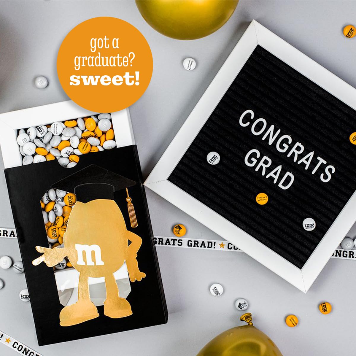 M&M’S WORLD Graduation Character Gift Box - Chocolate Gift Box with Graduation-Themed Icons Printed on Chocolate Candies