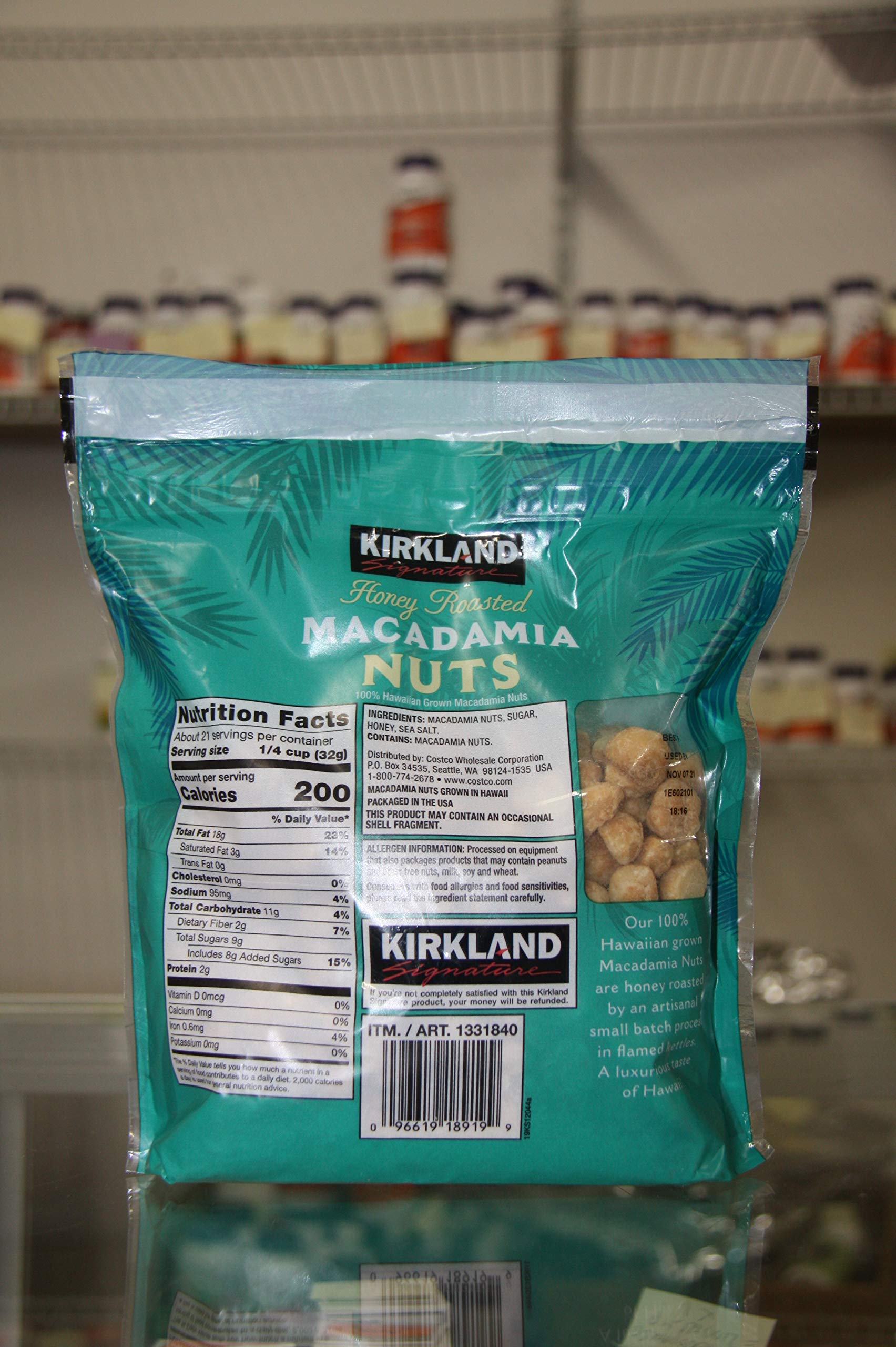 Kirkland Signature Honey Roasted Macadamia Nuts, 24 Ounce, 1.5 Pound (Pack of 1)