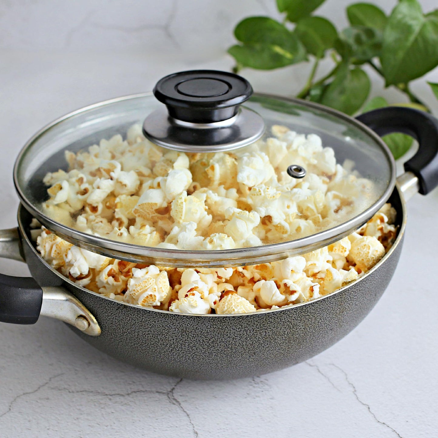 Dell Cove Spices - Mushroom Popcorn Kernels - Perfect for Gourmet Popcorn Makers & Stovetop Popping, Two Pounds