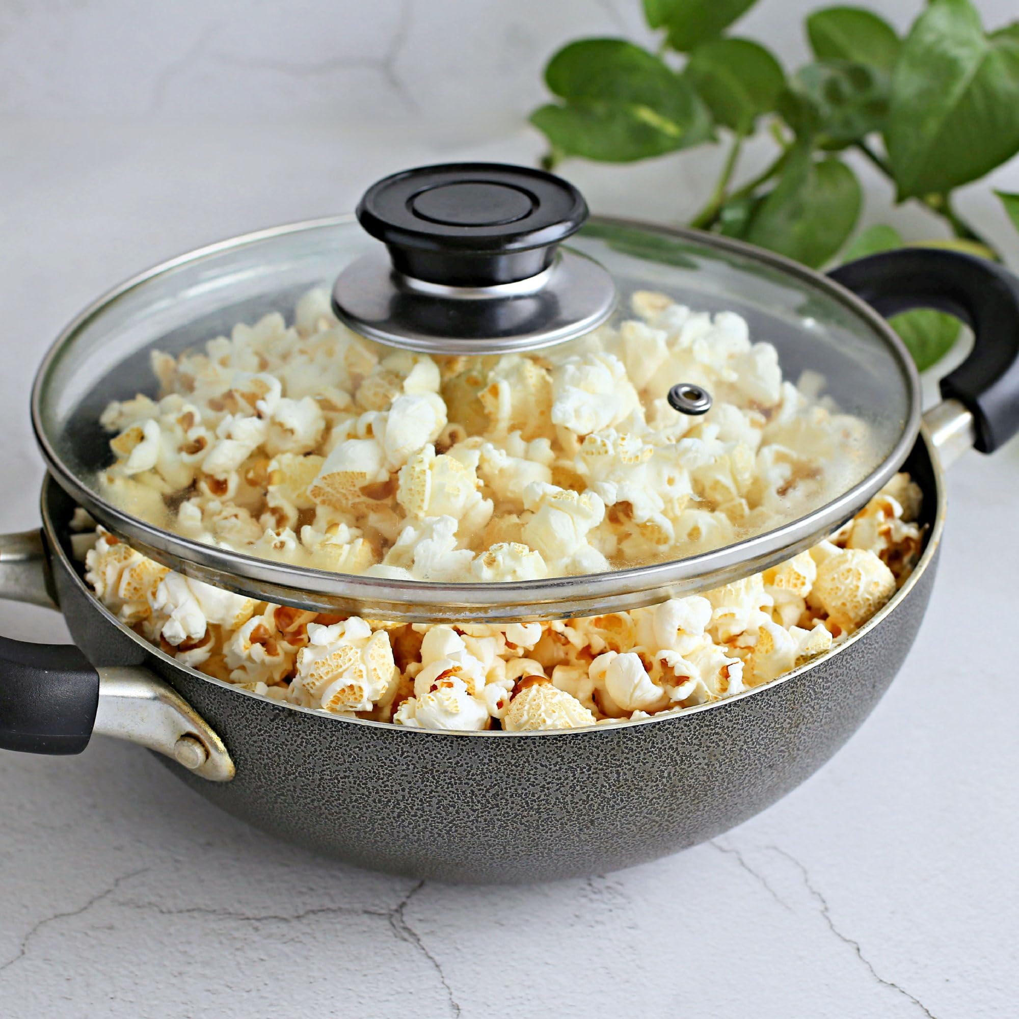 Dell Cove Spices - Mushroom Popcorn Kernels - Perfect for Gourmet Popcorn Makers & Stovetop Popping, Two Pounds