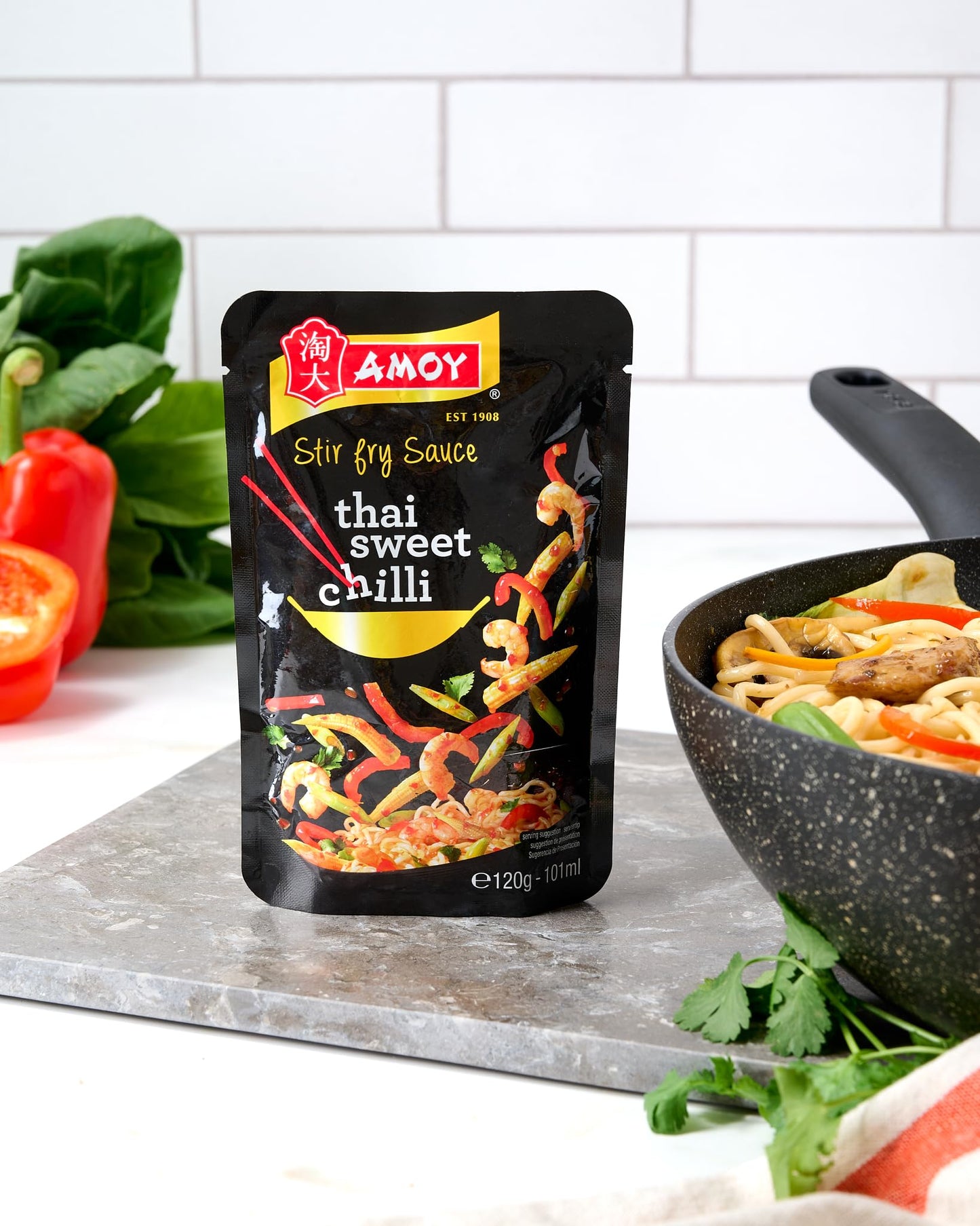 Amoy Straight to Wok Sweet Thai Chilli Stir Fry Sauce (120g)
