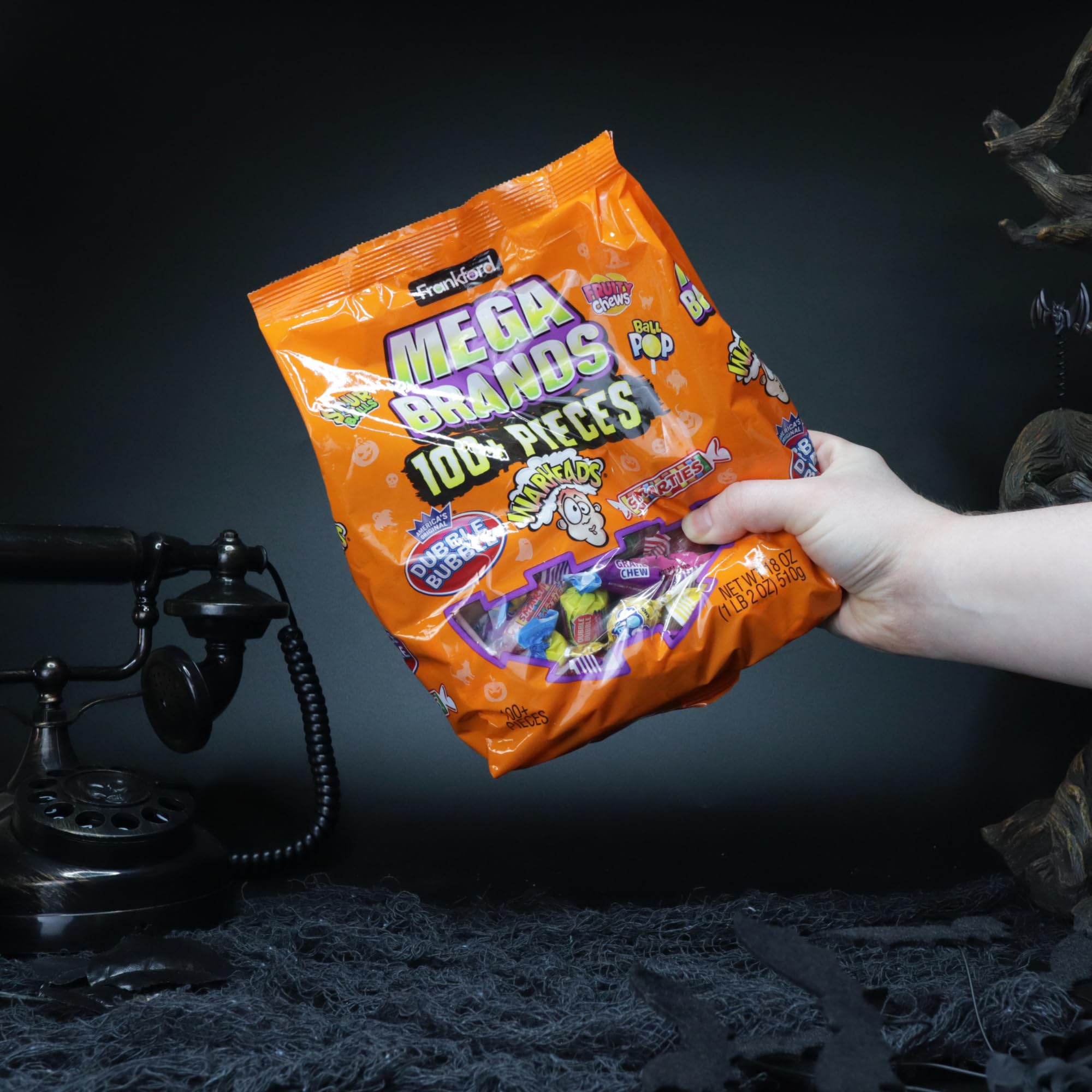 Frankford Bulk Halloween Trick or Treat Candy, Individually Wrapped Assorted Treats, 100+ Pieces, 18 Ounce Bag