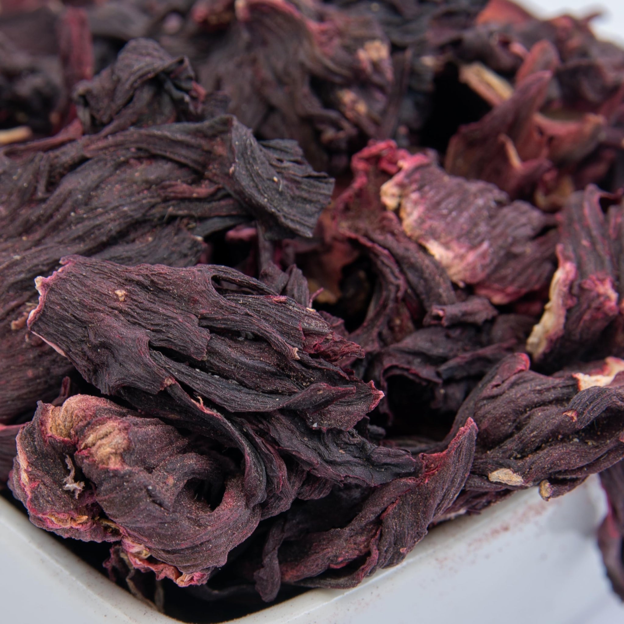 2 lbs Hibiscus Flowers - Flor de Jamaica Bag, Dried Hibiscus Bulk Flowers - Ideal for Juices, infusions and hibiscus flower teas - Despensa Colombiana