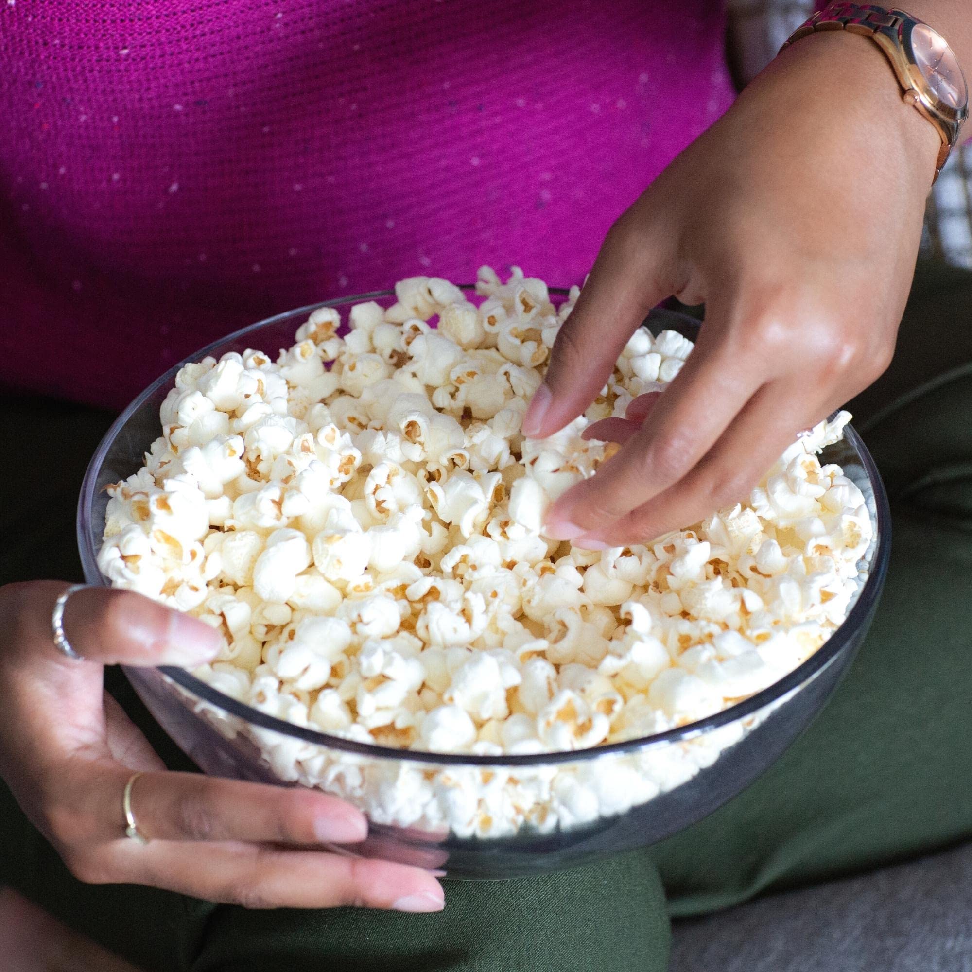 Cousin Willie's Microwave Popcorn Bags, White Cheddar (6 bags), Gourmet Popcorn Boxes for Party, Whole Grain Popcorn, Gluten Free, Low Calorie Healthy