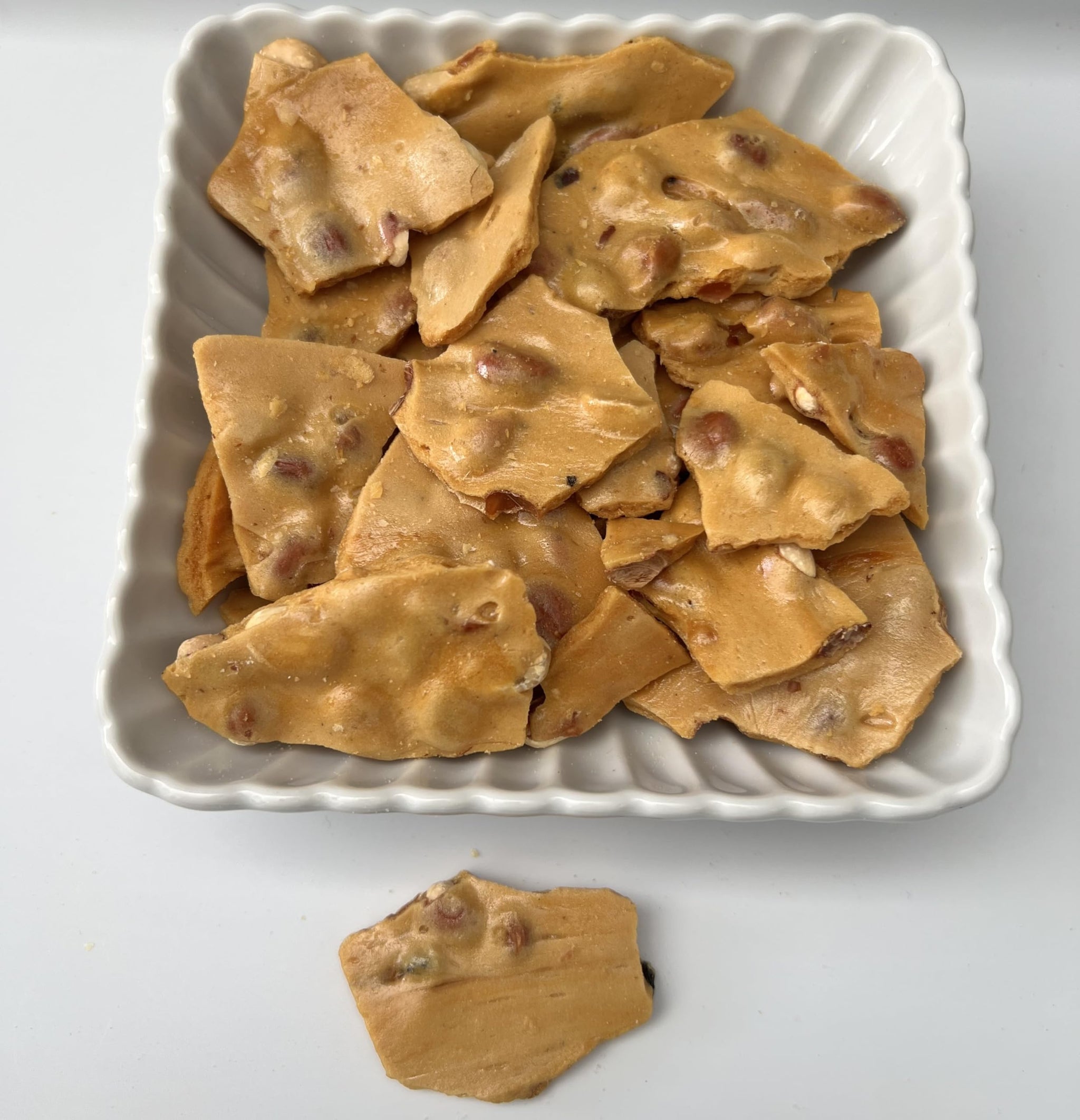 Peanut Brittle, Home Made Recipe, by SweetNest Candy (2 Pound)