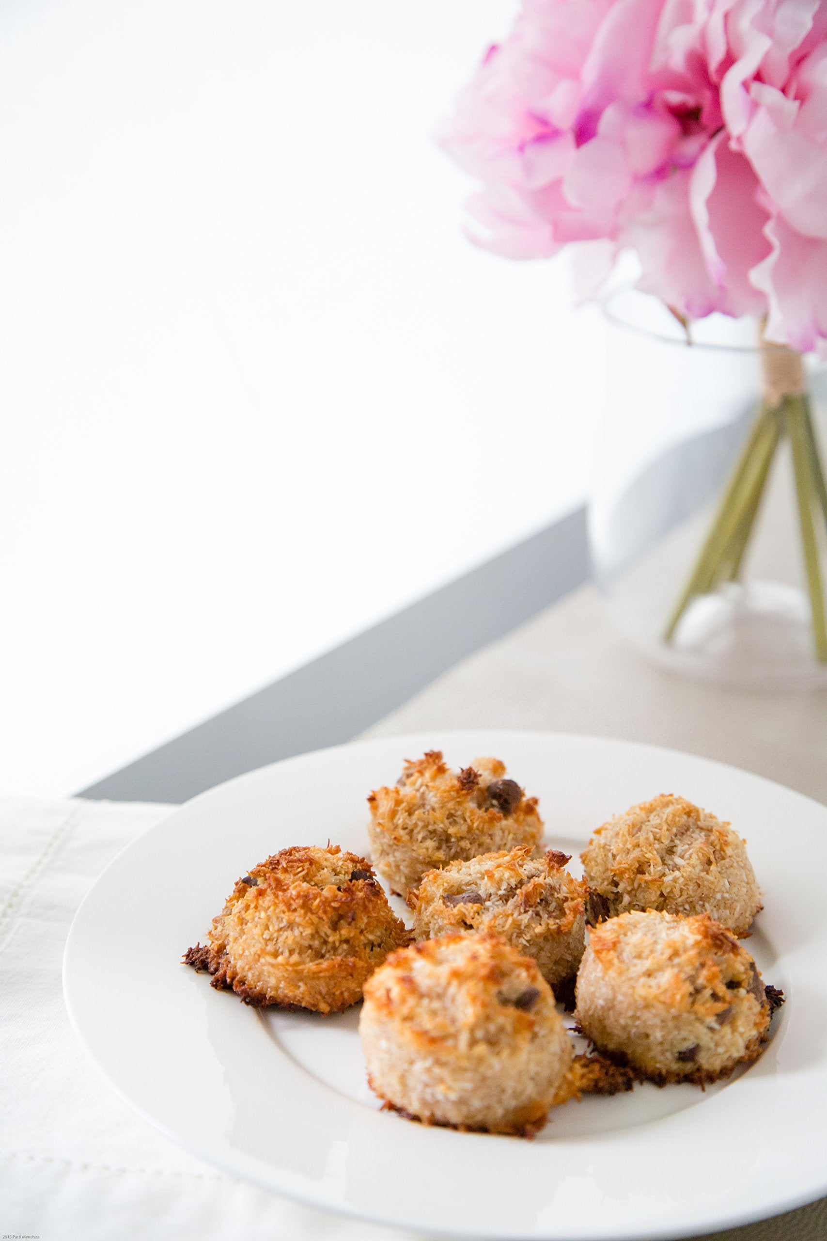 Organic Shredded Coconut Unsweetened, 2 lbs, Fine Shred, Great for Coconut Milk, Keto and Paleo Treats (2 pack of 1 lb)