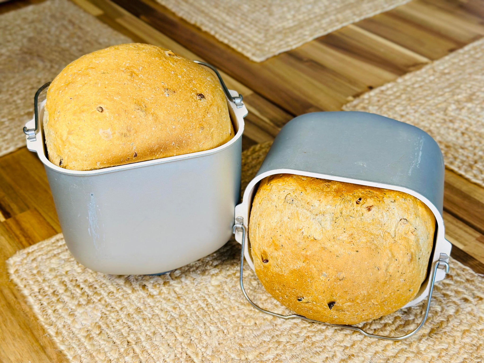 Molibake Italian Focaccia Bread Mix - Pack of 1, 15 oz - Artisan Mediterranean Style with Bell Pepper, Tomato, Onion, Garlic & Herbs