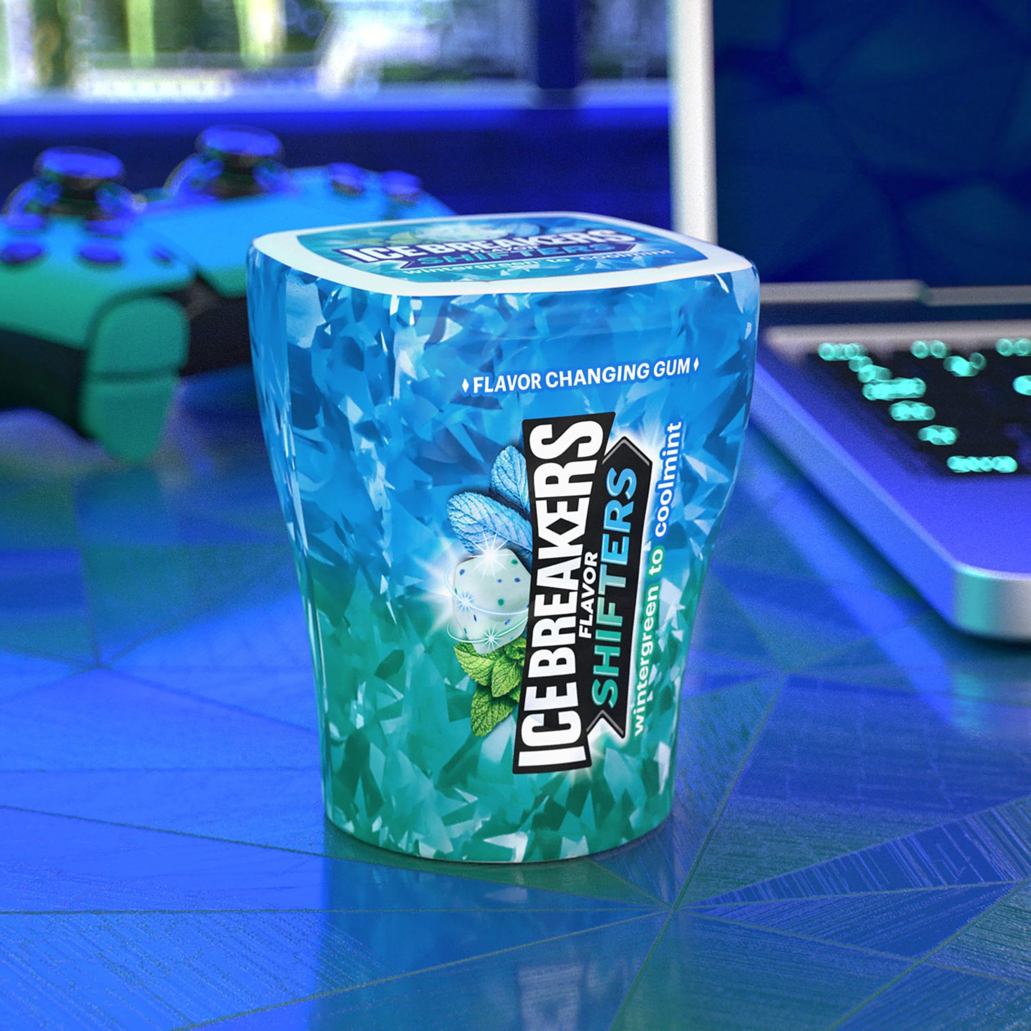 ICE BREAKERS Flavor Shifters Wintergreen to Coolmint Flavored Sugar Free Chewing Gum Bottles, 3.24 oz (40 Pieces, 6 Count)