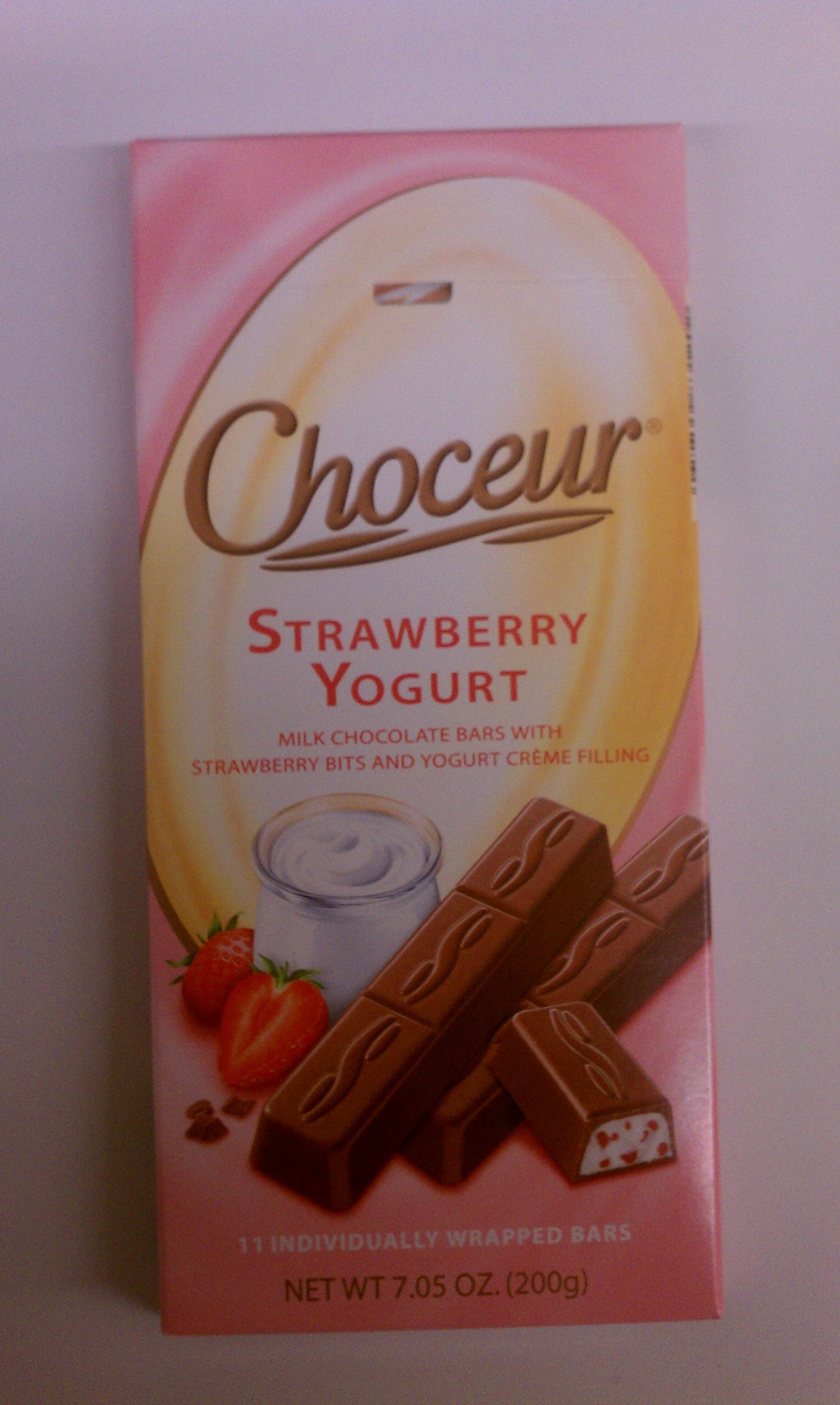 Choceur Milk Chocolate Bars with Strawberry and Yogurt (pack of 6)