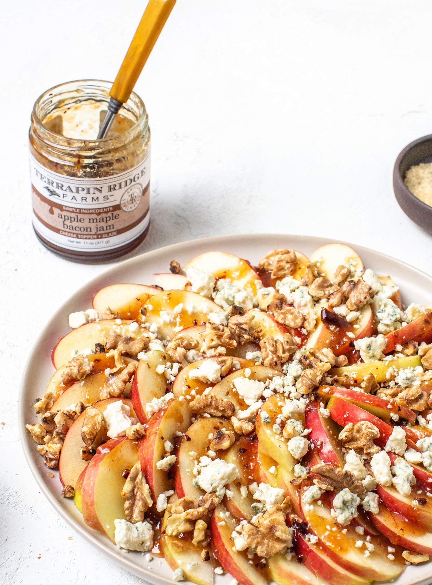 Terrapin Ridge Farms Apple Maple Bacon Jam - Sweet & Savory Jam with Apples, Maple, Bacon, Cinnamon, and Butter - Perfect for Cheese, Glazes, and More