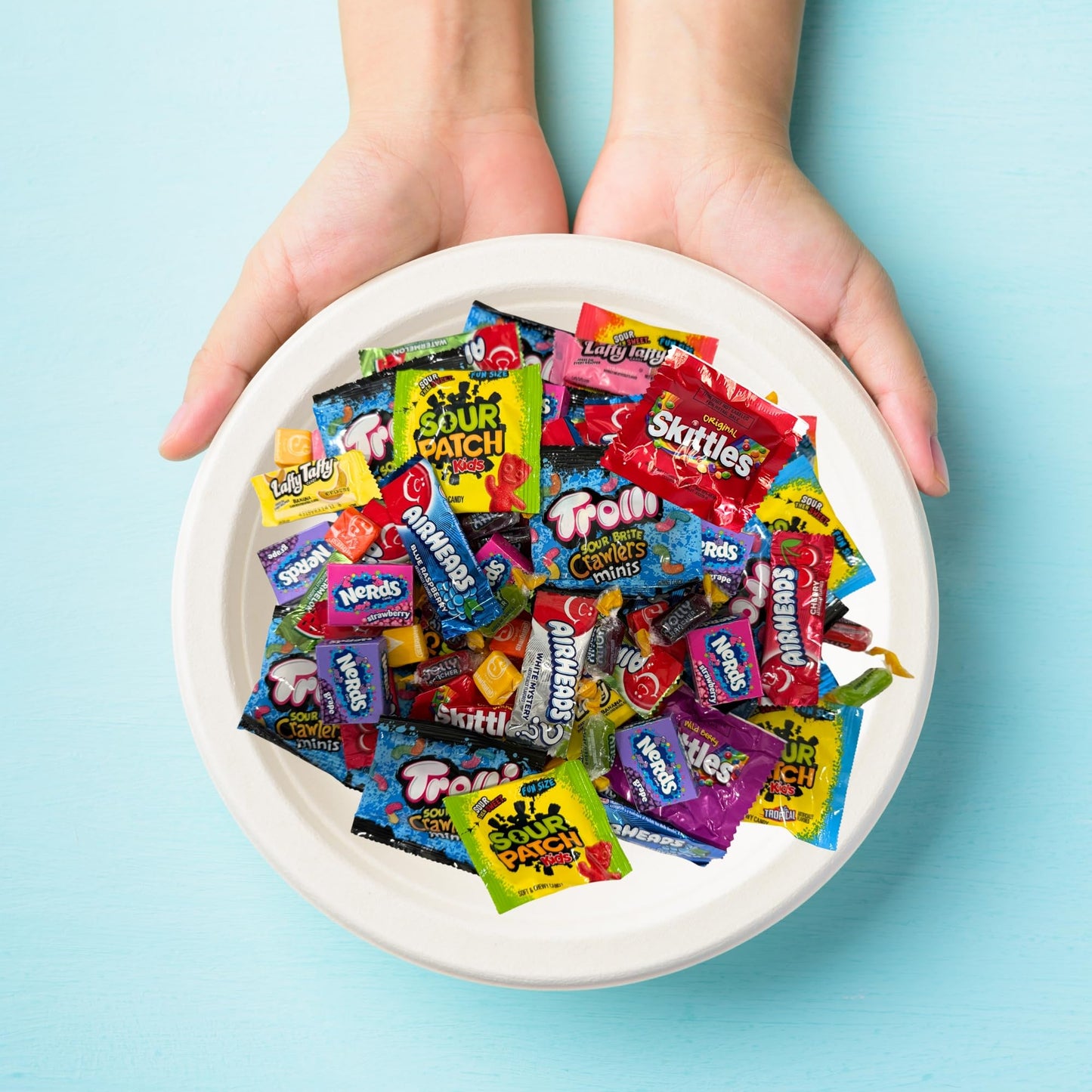 Bulk Variety Candy Mix - 2 LB Bag - Assorted Individually Wrapped Candies, Gummies, Hard Candy, Sour & Chewy Candies - Party Favors, Goodie Bags
