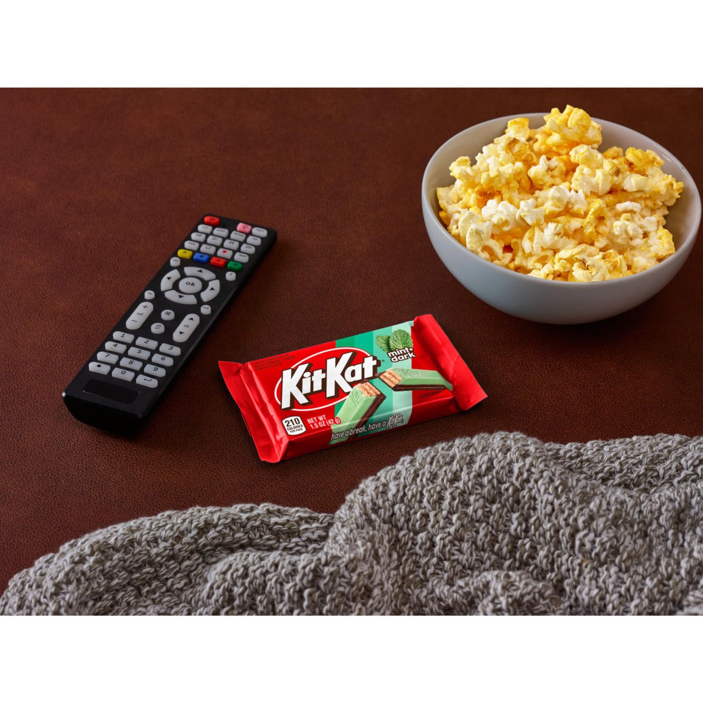 KIT KAT DUOS Dark Chocolate Mint Wafer Candy Bars, 1.5 oz (24 Count)